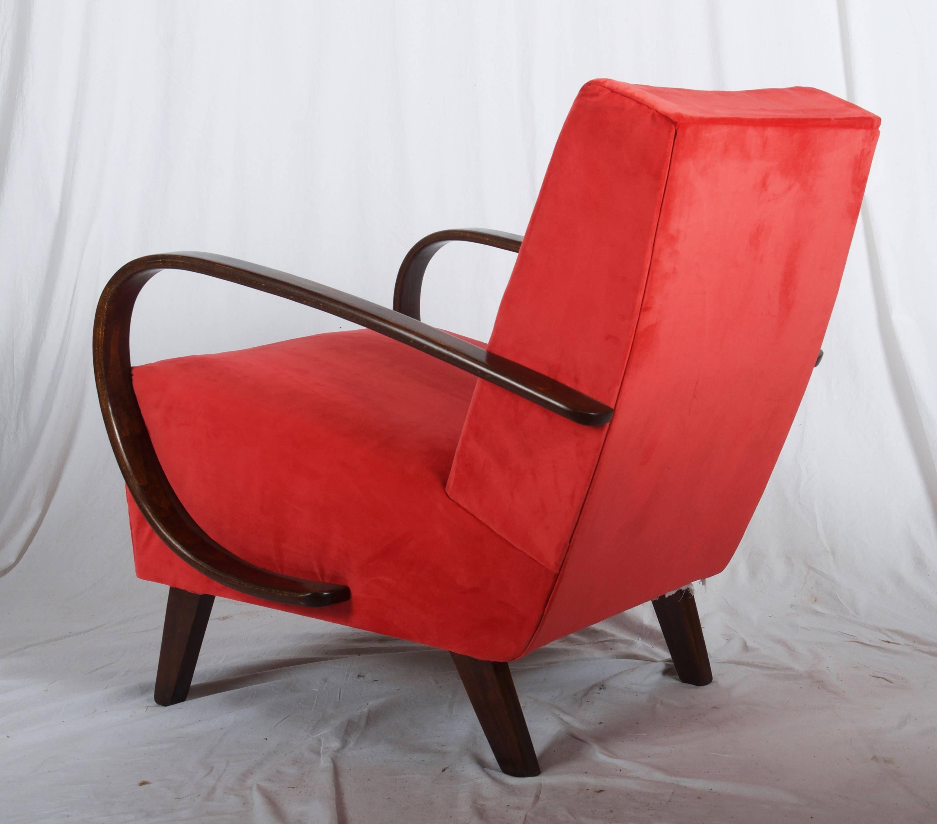 Czech Pair of Midcentury Armchairs by Jindrich Halabala For Sale