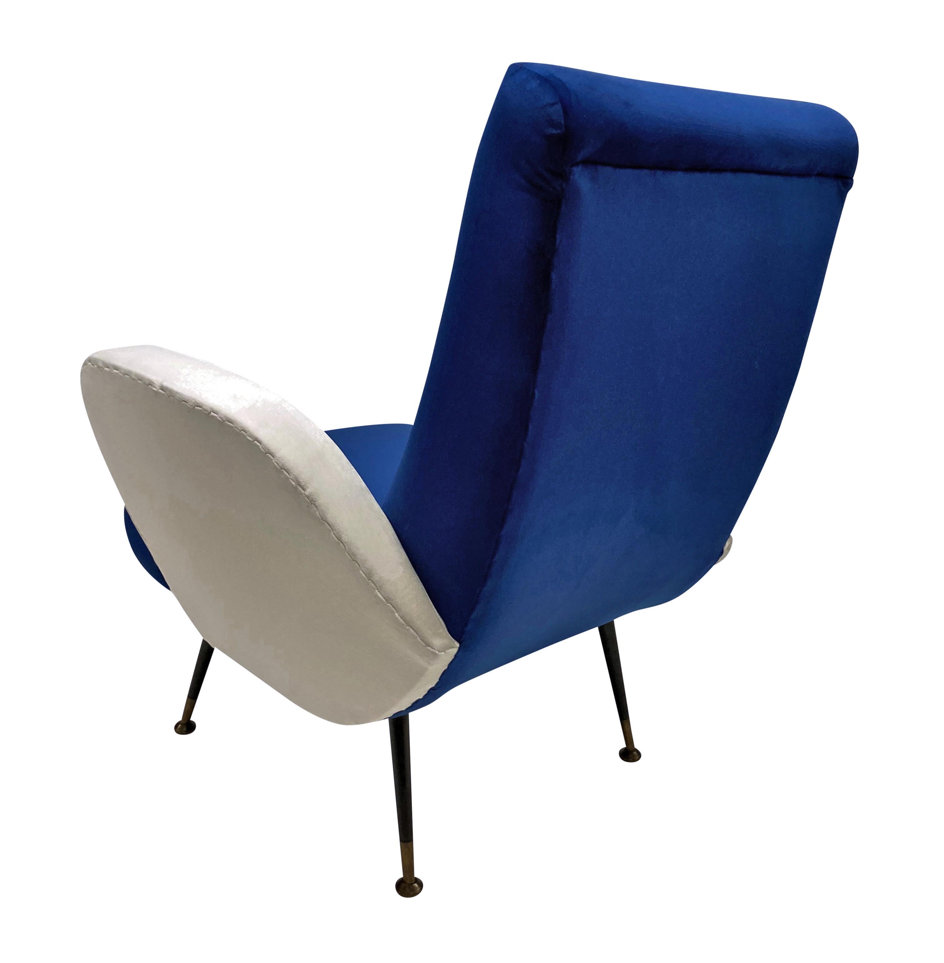 Italian Pair Of Midcentury Armchairs By Nino Zoncada For Sale