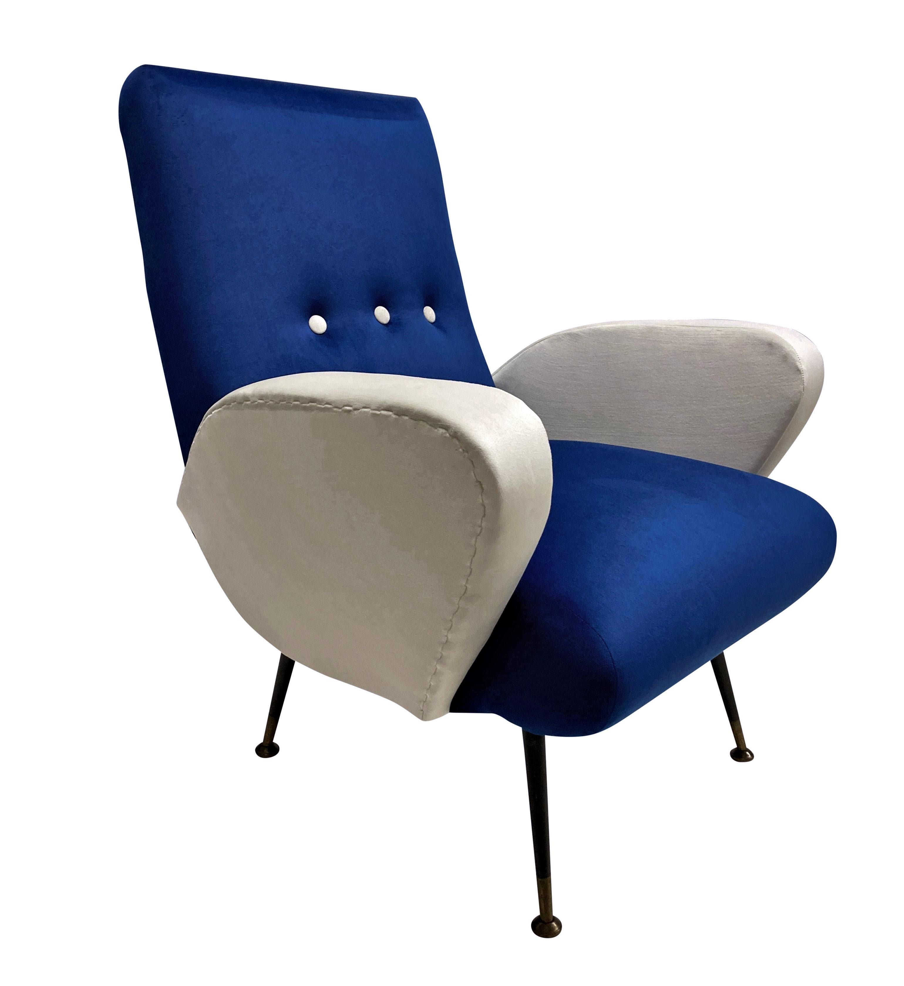 Pair Of Midcentury Armchairs By Nino Zoncada In Good Condition For Sale In Kent, Dover