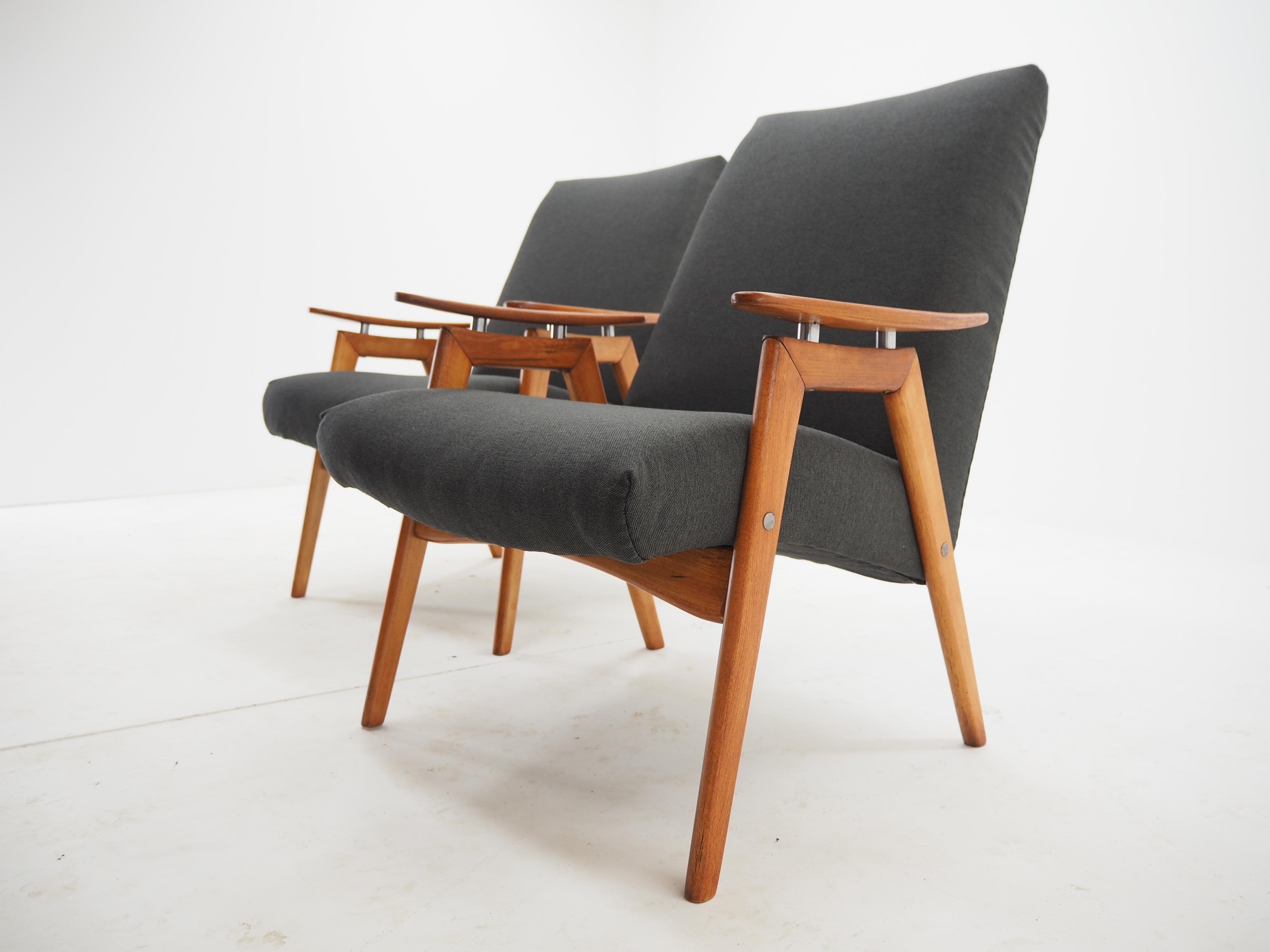 Pair of Midcentury Armchairs, Czechoslovakia, 1960s In Good Condition In Praha, CZ