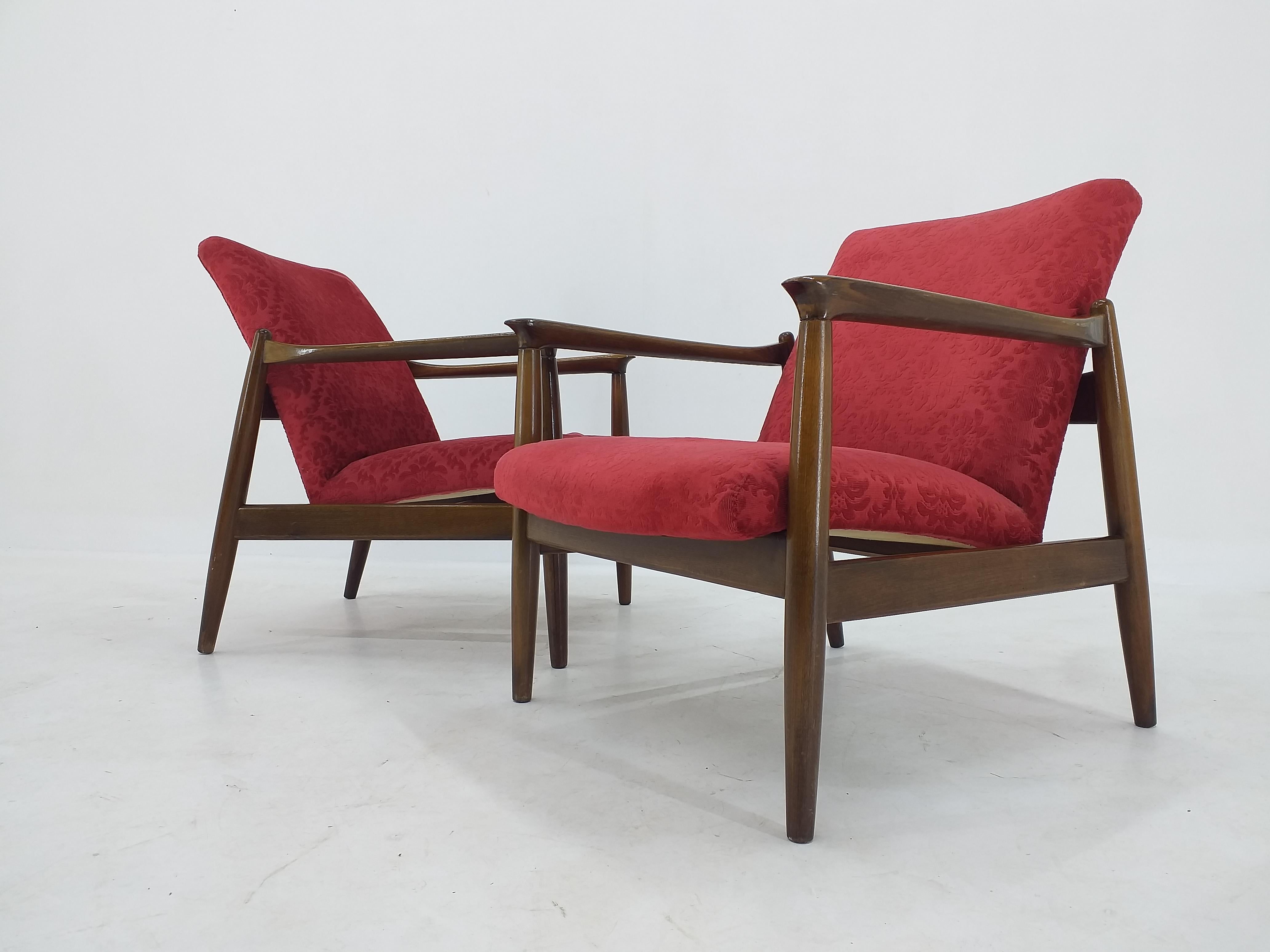 Ein Paar Sessel aus der Mitte des Jahrhunderts, Edmund Homa, 1960er Jahre (Polnisch) im Angebot
