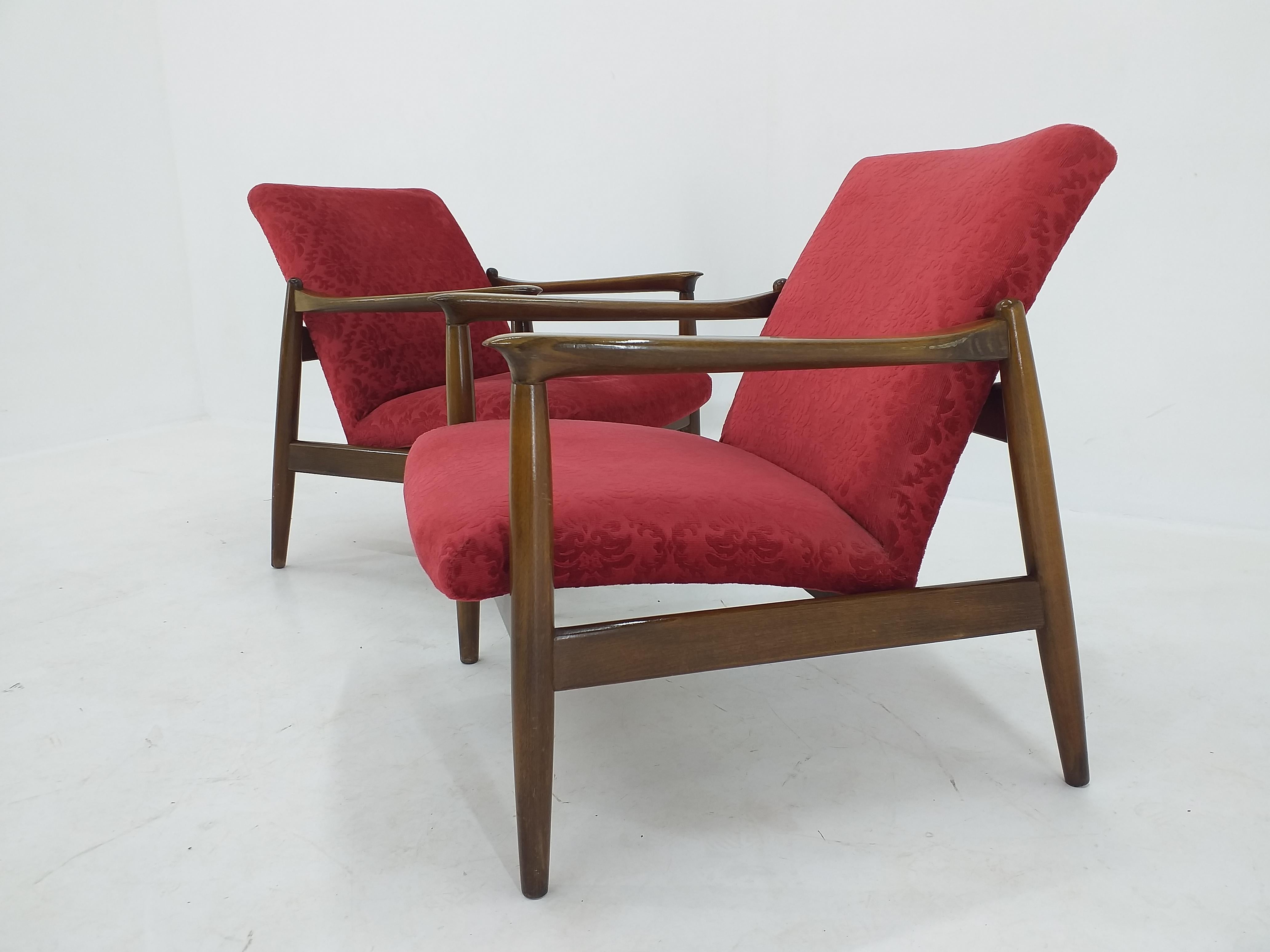 Ein Paar Sessel aus der Mitte des Jahrhunderts, Edmund Homa, 1960er Jahre im Zustand „Gut“ im Angebot in Praha, CZ