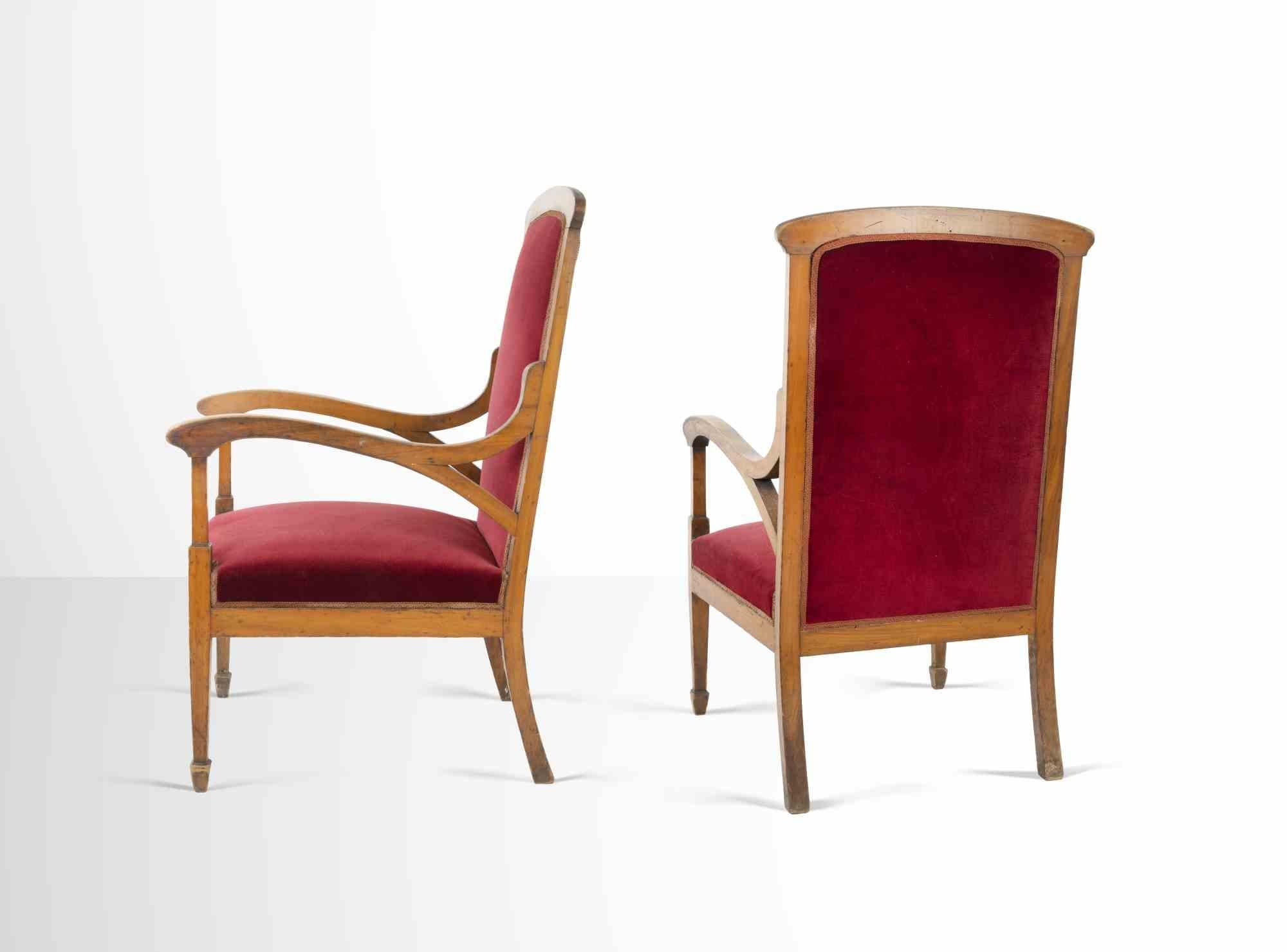 Red velvet sofa is a design item realized in Italy mid-20th Century.

 A beautiful vintage sofa in wood and red velvet.

Collect a unique piece!