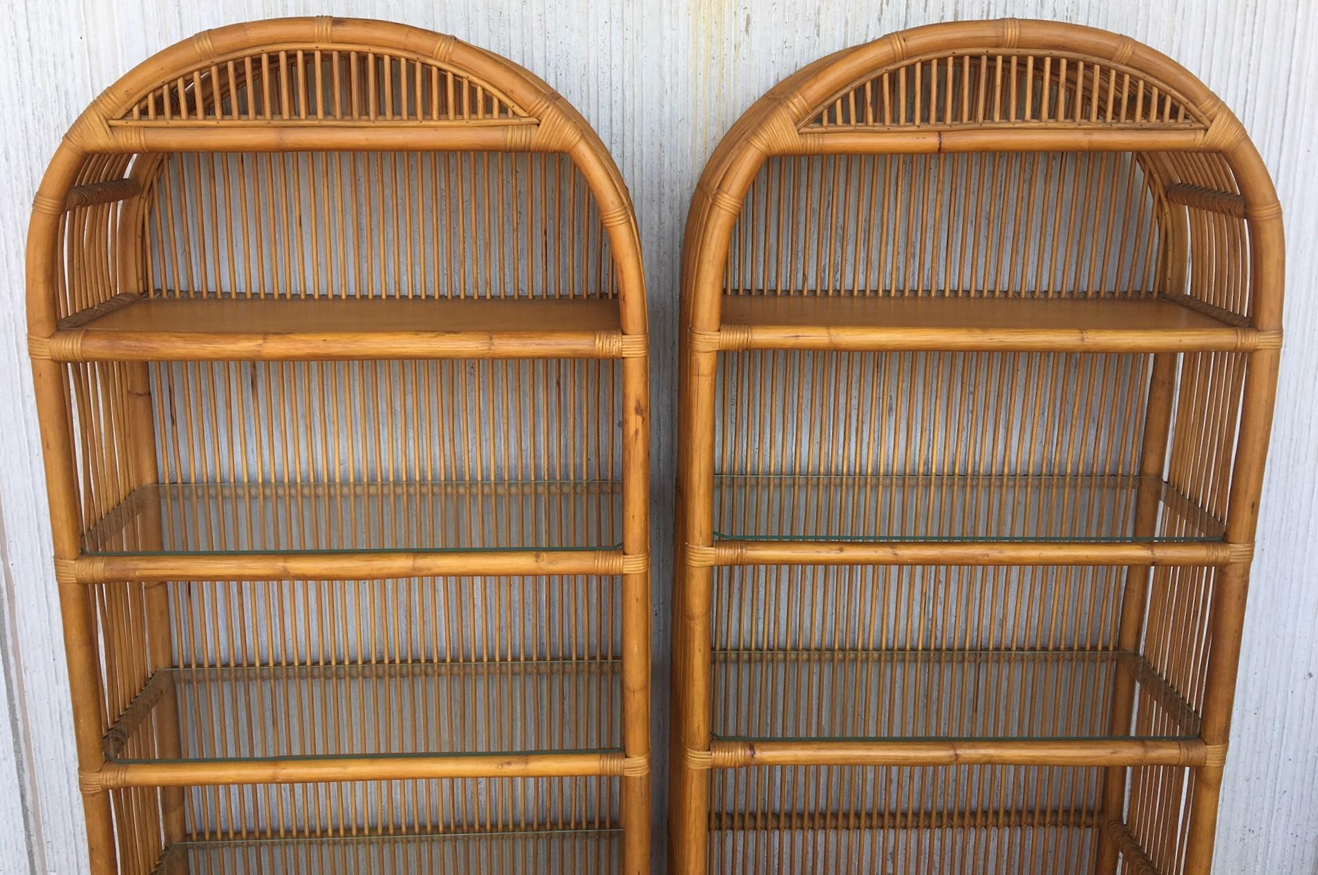 Pair of Midcentury Bamboo and Glass Étagères, in the Style of Maison Baguès In Excellent Condition In Miami, FL