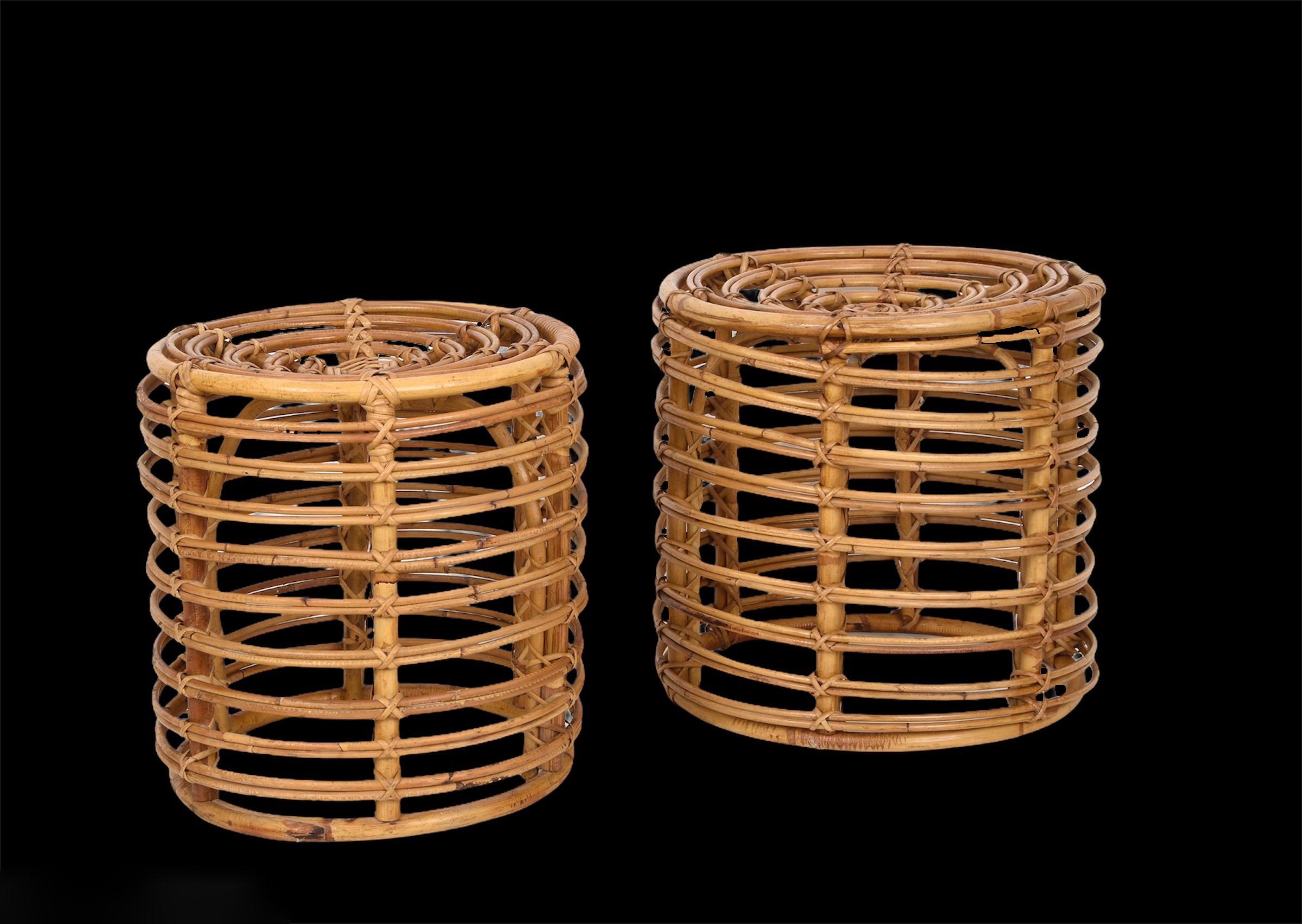 Pair of Midcentury Bamboo and Wicker Italian Pouf Stools, 1960s In Good Condition In Roma, IT