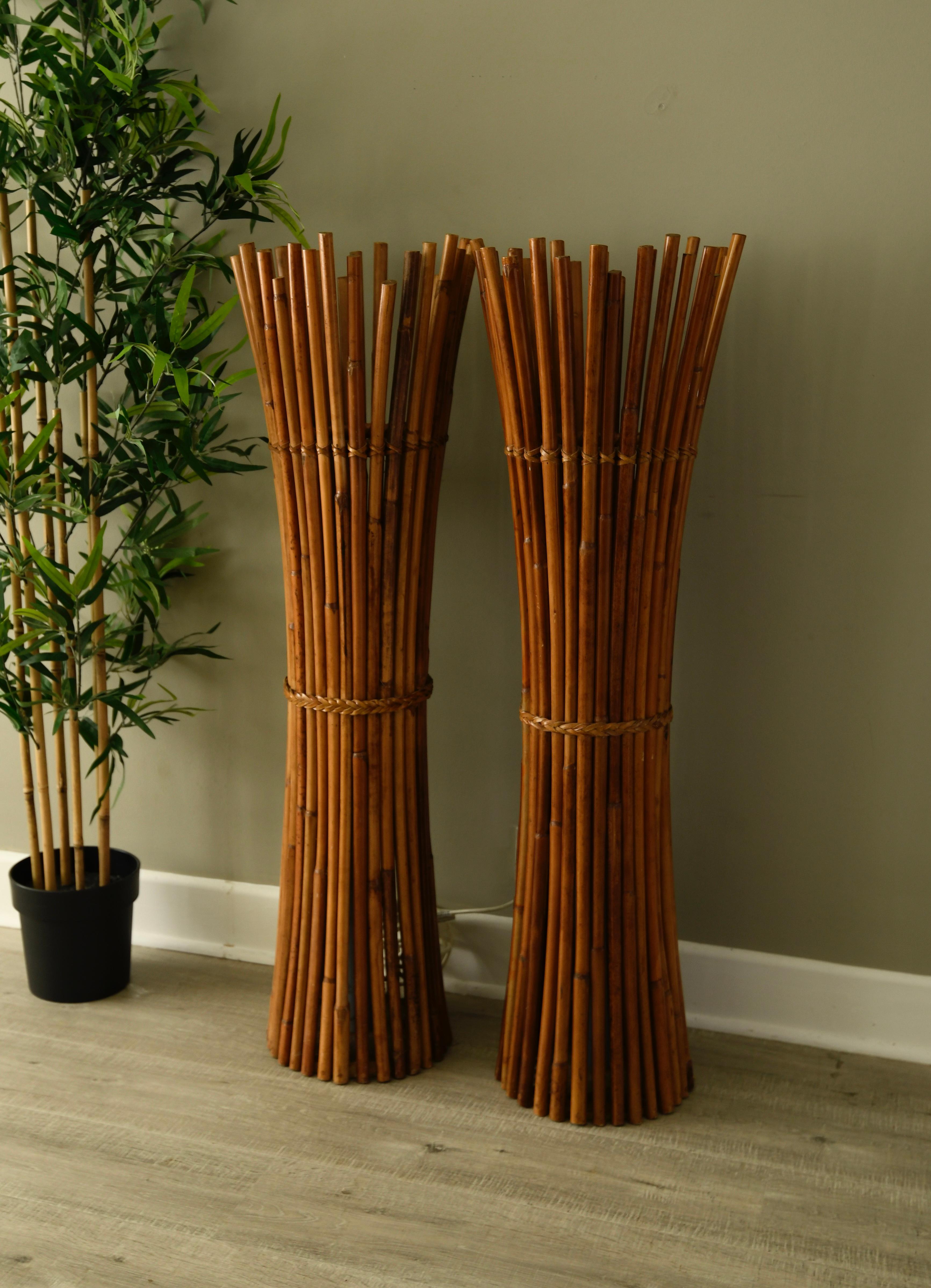 Pair of Mid Century  Bamboo Floor Lamp In Good Condition In everton lymington, GB