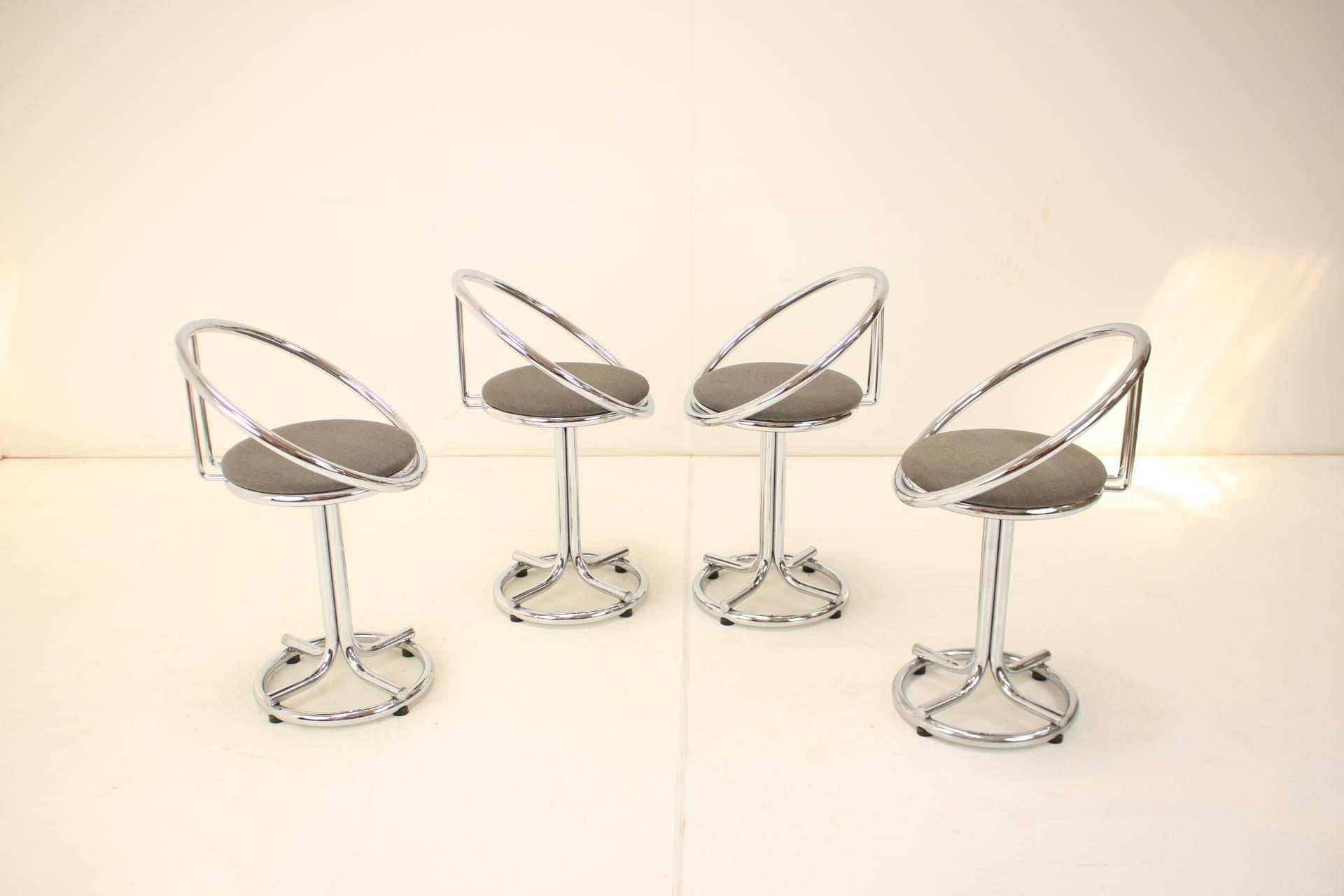 Pair of Midcentury Bar Stools, Italy 1970s In Good Condition For Sale In Praha, CZ