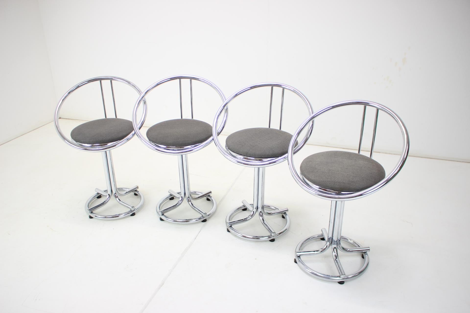 Late 20th Century Pair of Midcentury Bar Stools, Italy 1970s For Sale