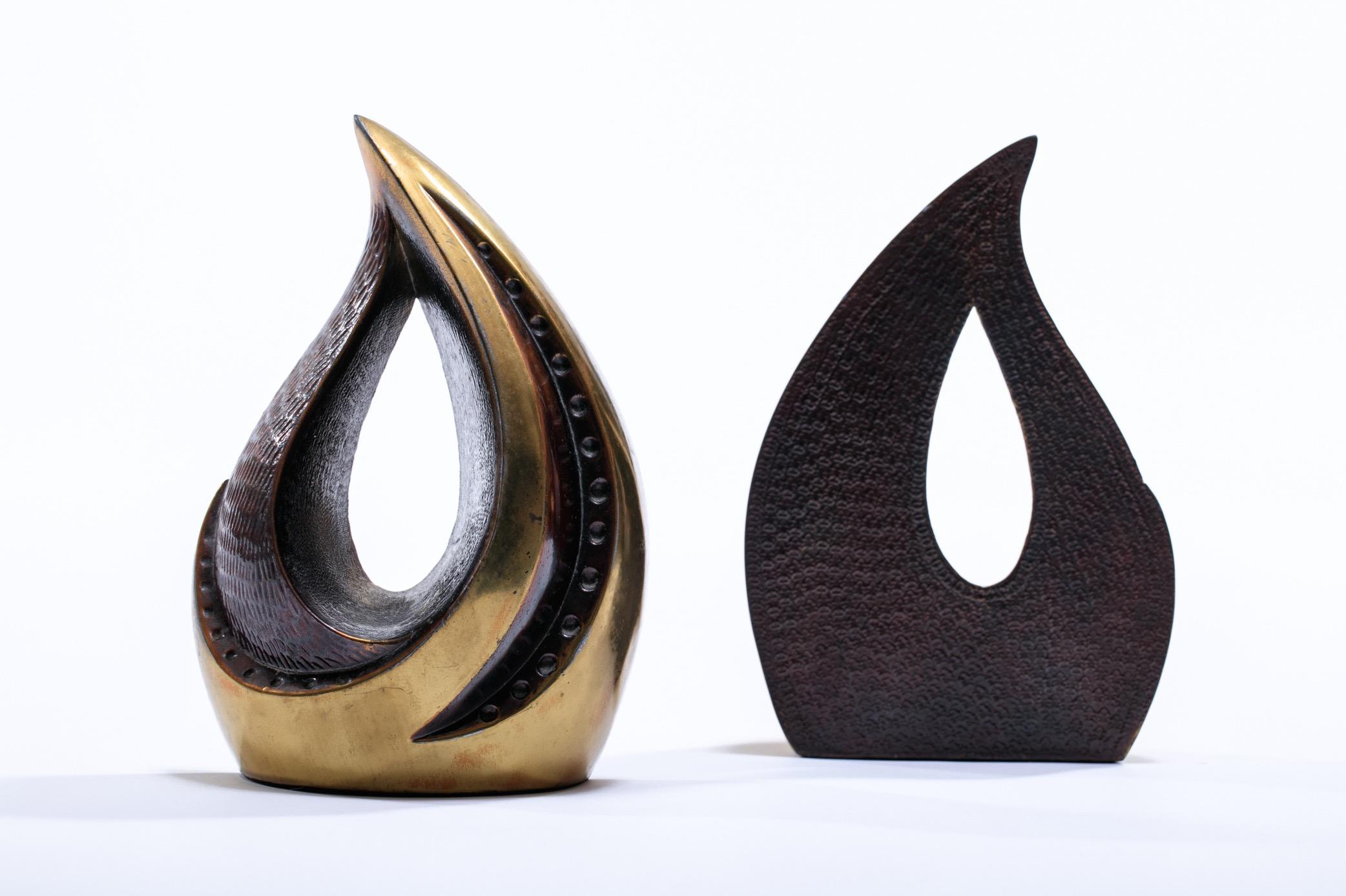 Mid-Century Modern Pair of Midcentury Ben Seibel Sculptural Brass Bookends For Sale