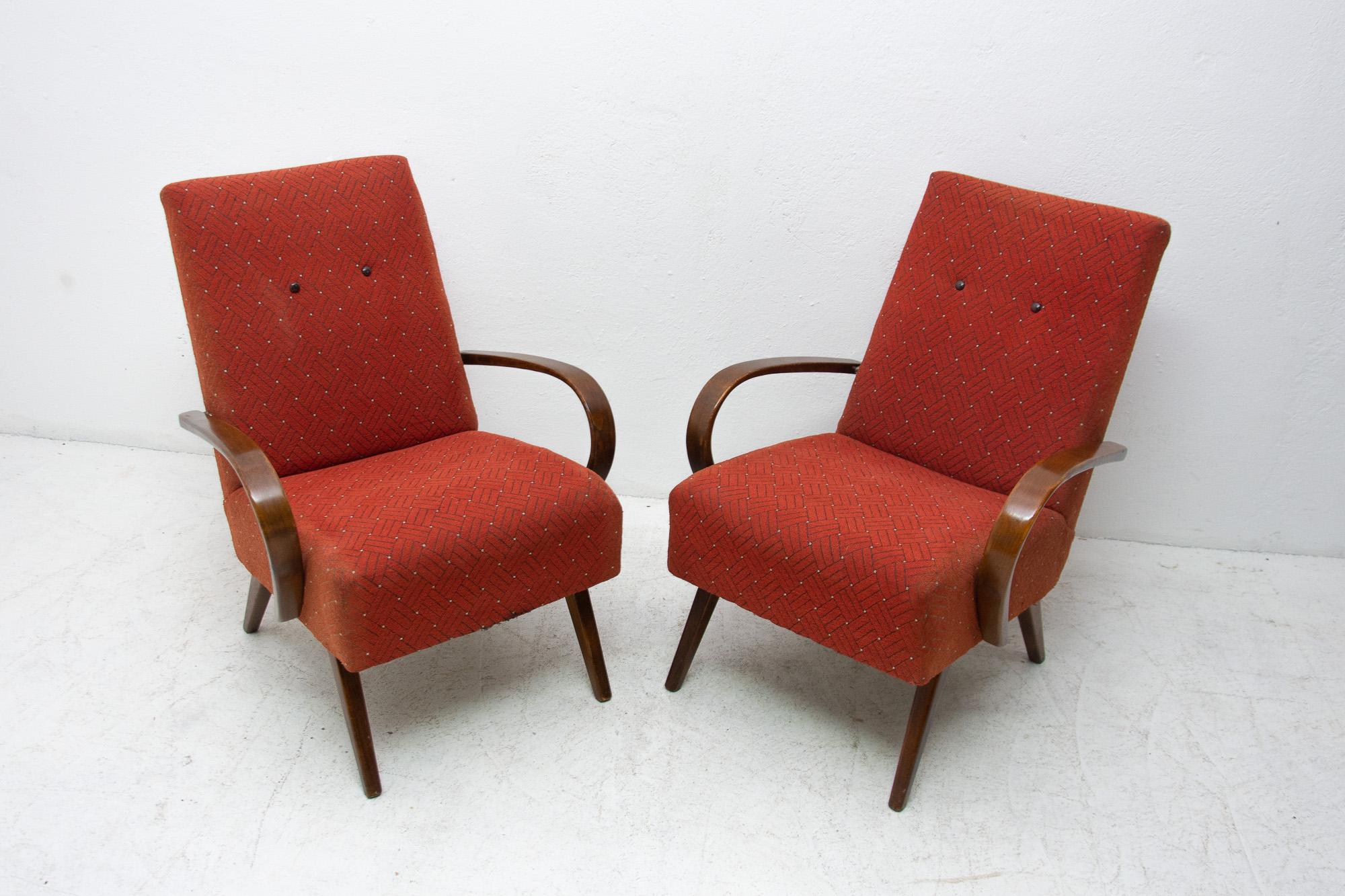 Czech Pair of Midcentury Bentwood Armchairs by Jaroslav Šmídek, 1960s