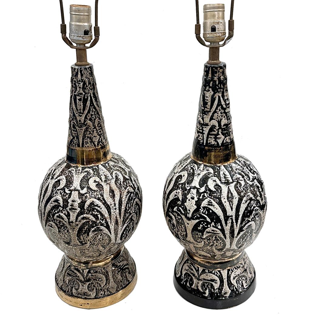 Pair of circa 1950's Italian table lamps with gilt details.

Measurements:
Height of body: 17