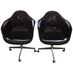 Pair of Midcentury Black Fiberglass Shell Swivel Chairs on Steel Wheels Casters