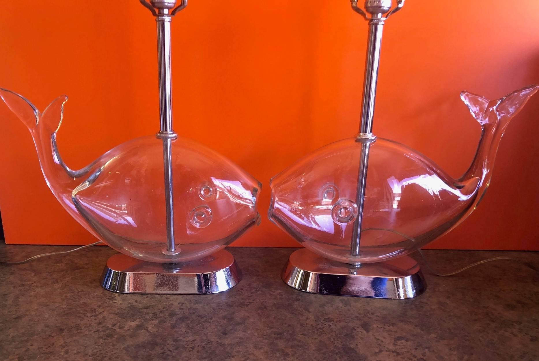 Pair of Midcentury Blown Glass Fish Lamps by Blenko In Good Condition In San Diego, CA