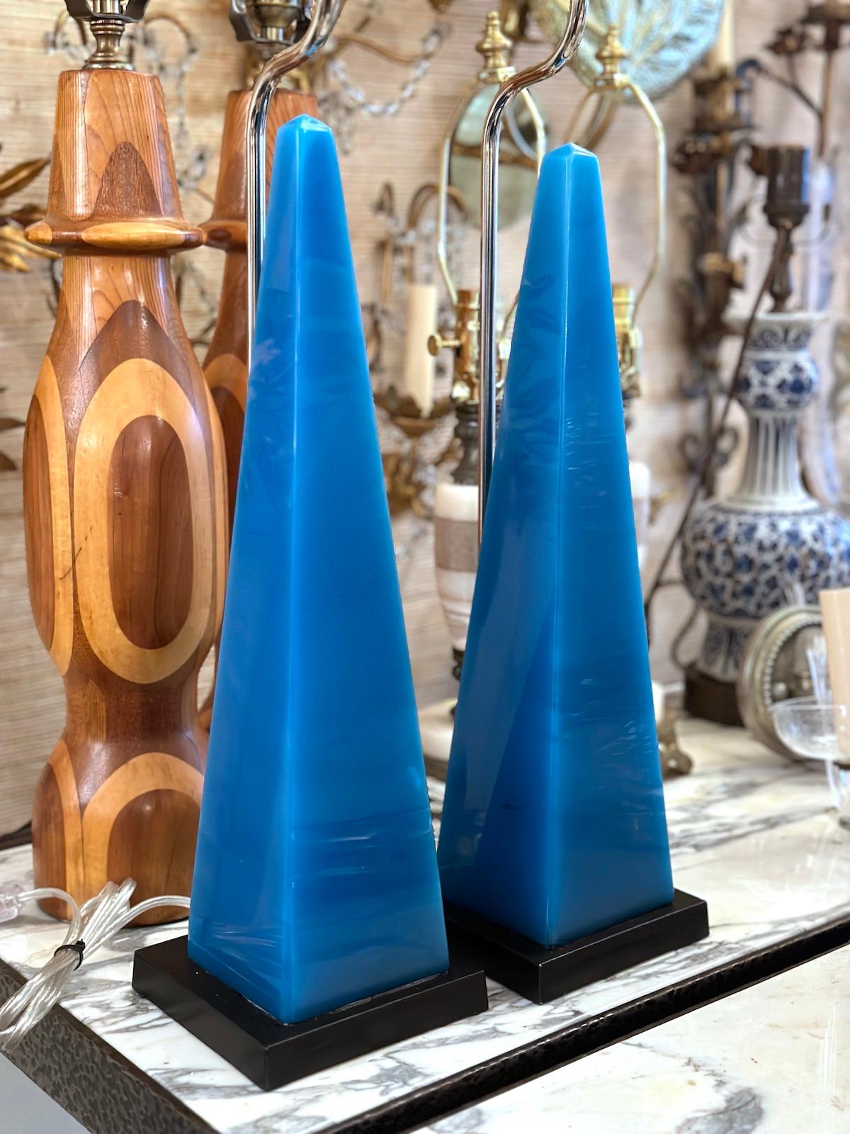 French Pair of Midcentury Blue Obelisk Lamps For Sale