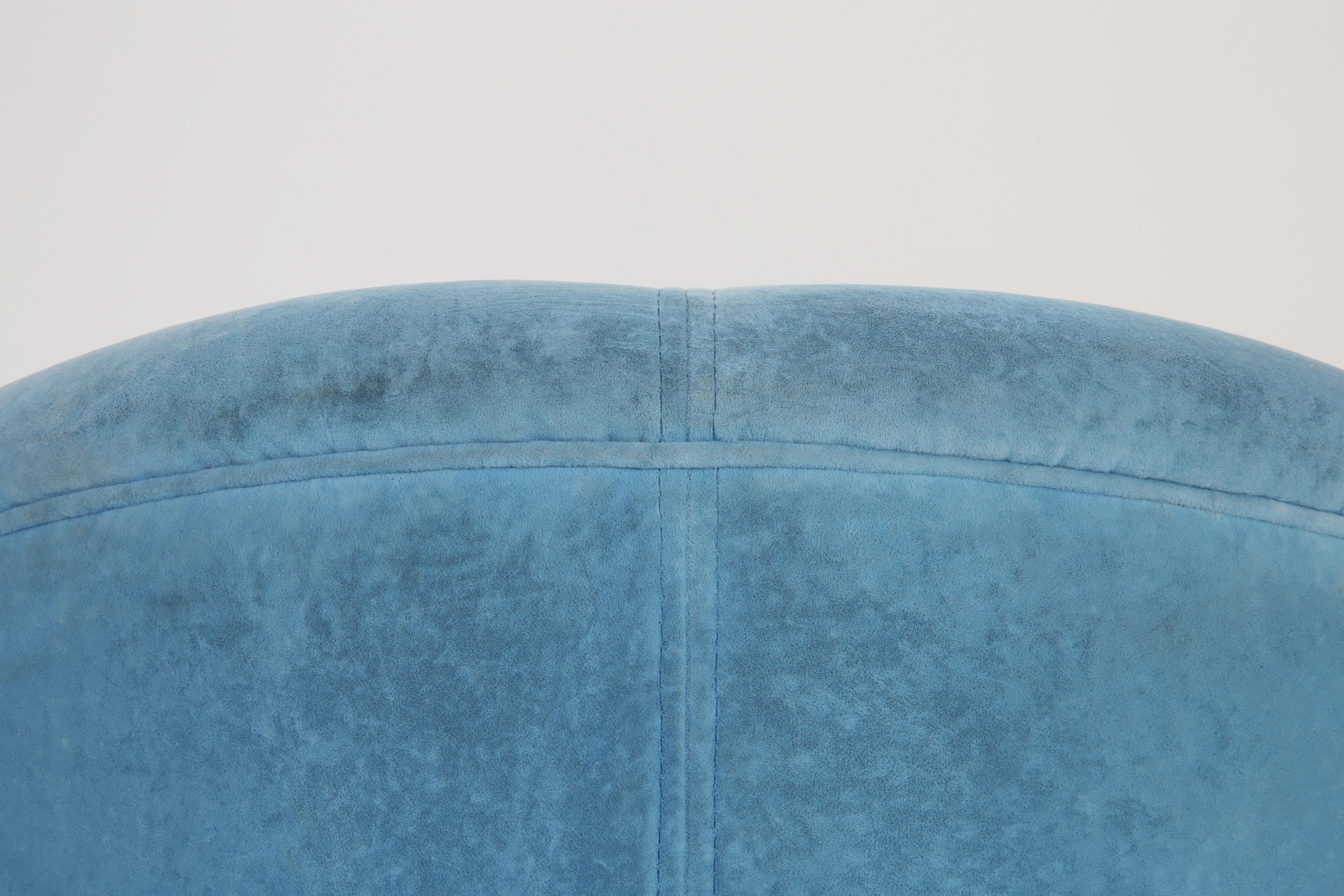 Pair of Midcentury Blue Velvet Circle Club Armchairs, Europe, 1960s 7