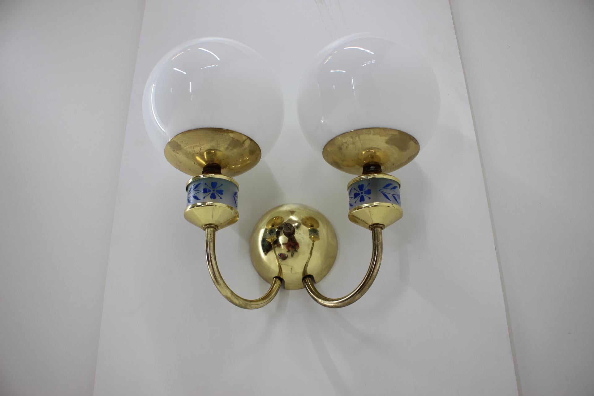 Czech Pair of Midcentury Brass Design Wall Lamps or Scones, 1970s For Sale