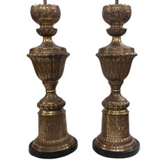 Paire de lampes en laiton du milieu du siècle