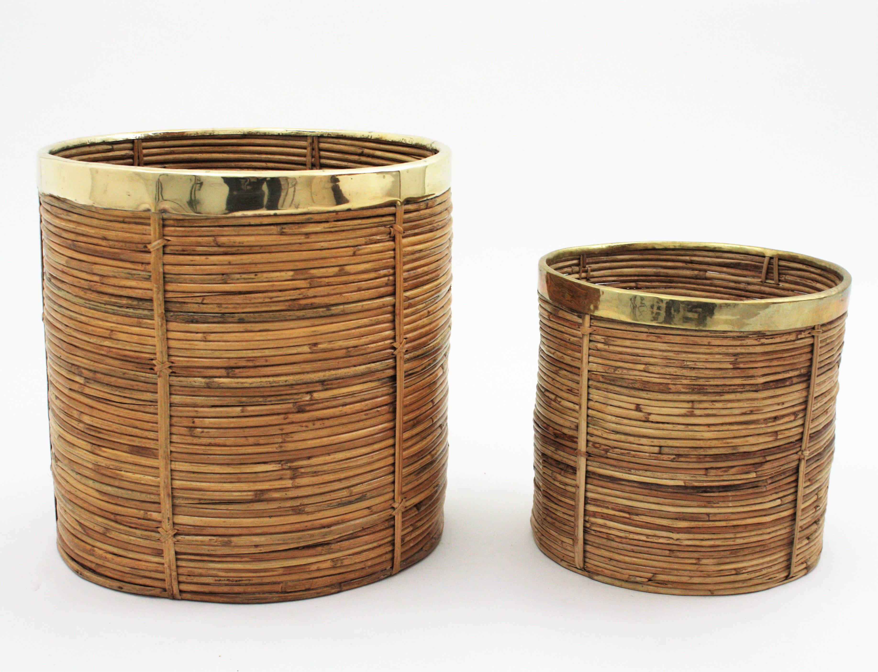 Mid-Century Modern Pair of Mid-Century Brass & Rattan Bamboo Round Planters or Baskets, 1970s For Sale