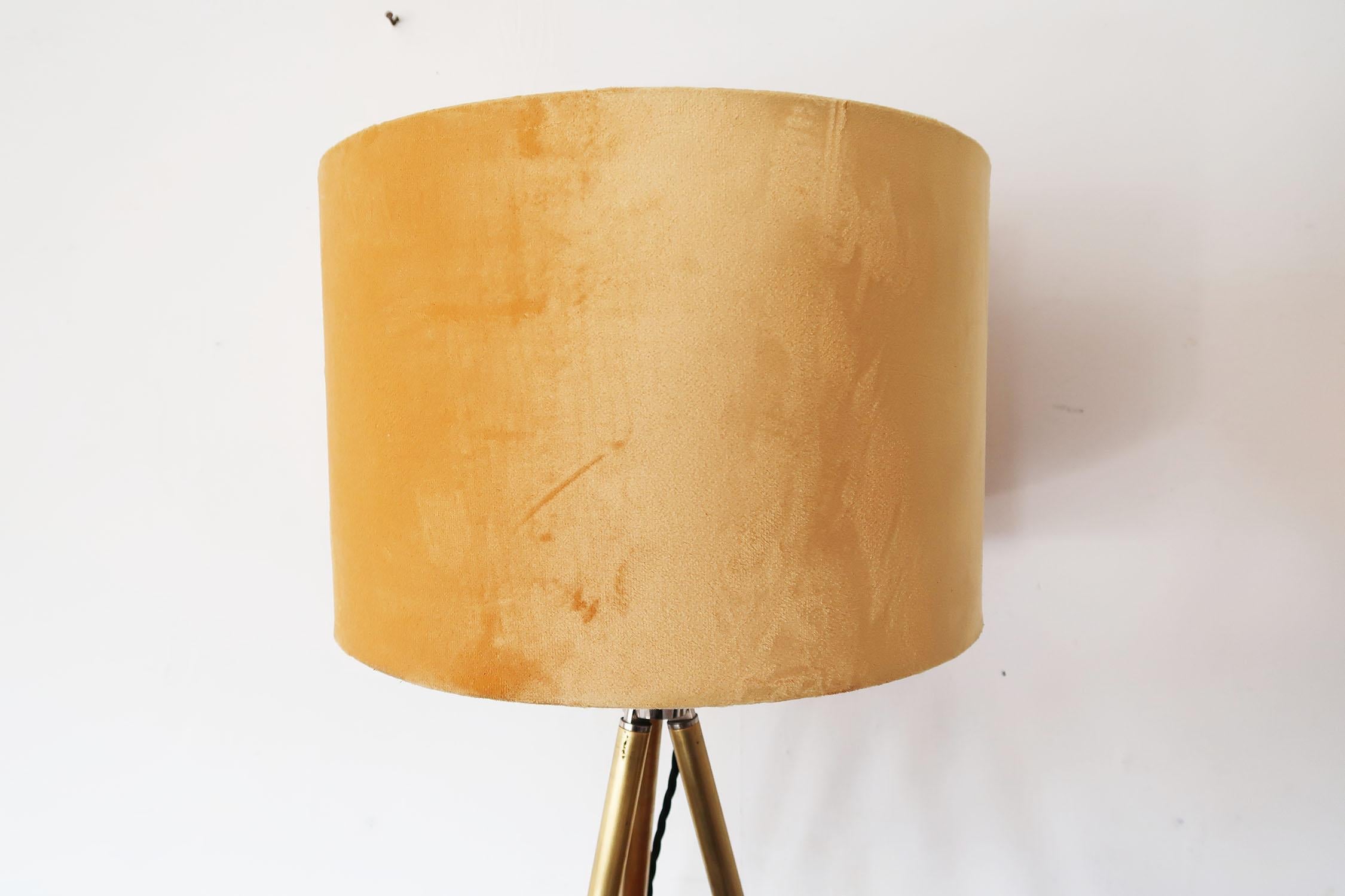 Brushed Pair of Midcentury Brass Telescopic Tripod Table Lamps