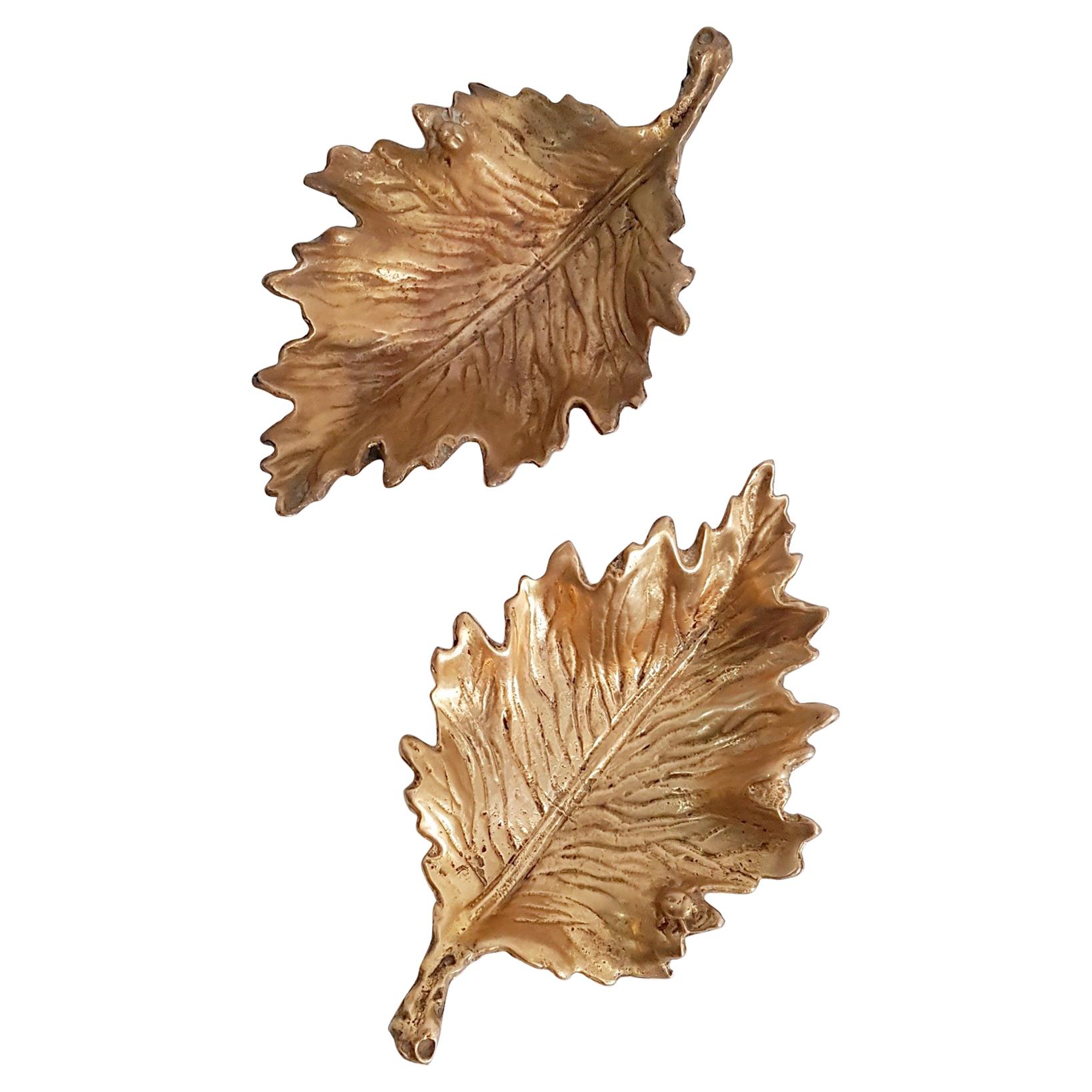 Pair of Midcentury Bronze Leaf Trinket Trays, Italy