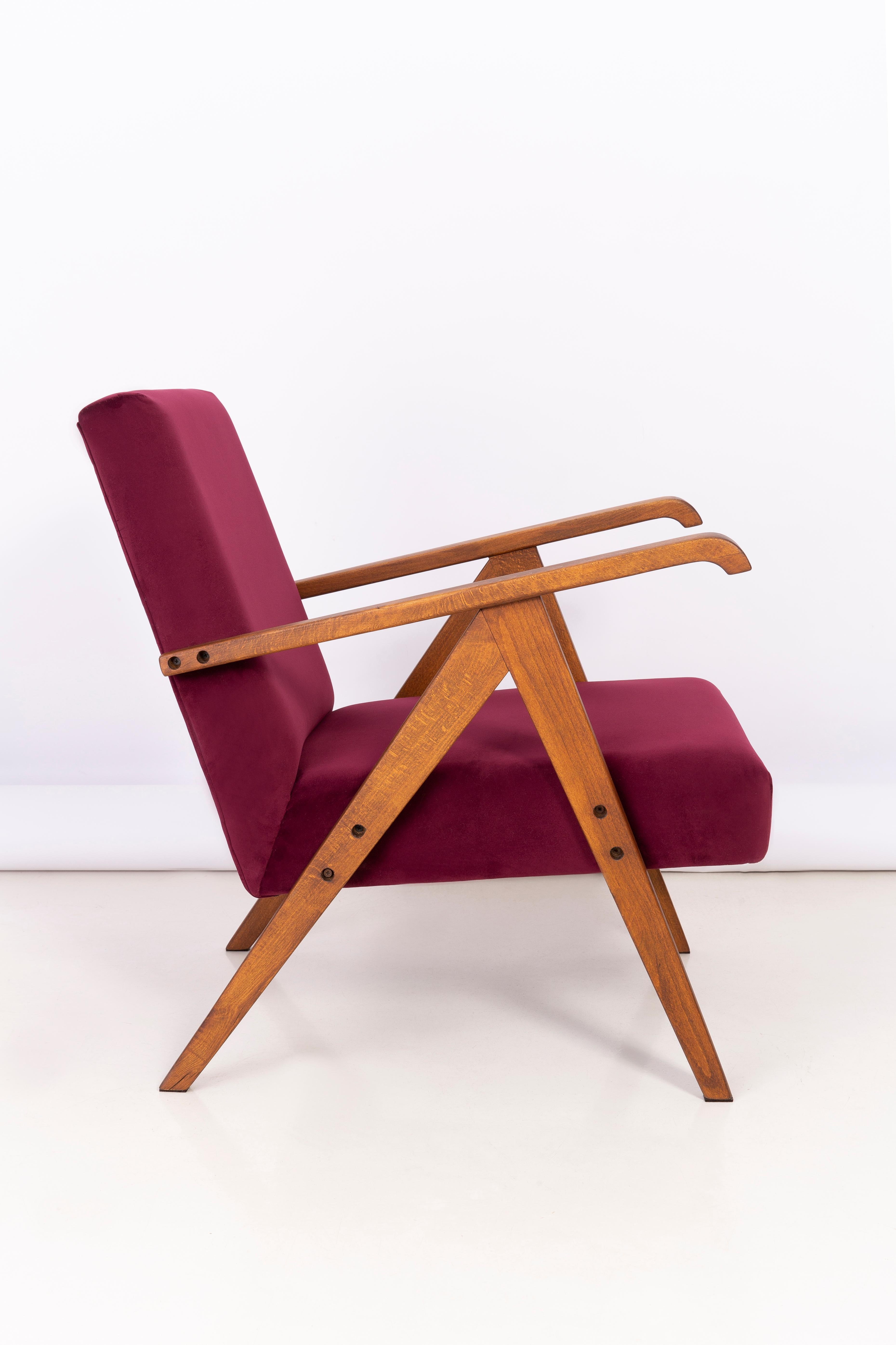 Paire de fauteuils VAR en velours bourgogne du milieu du siècle, 1960 en vente 3
