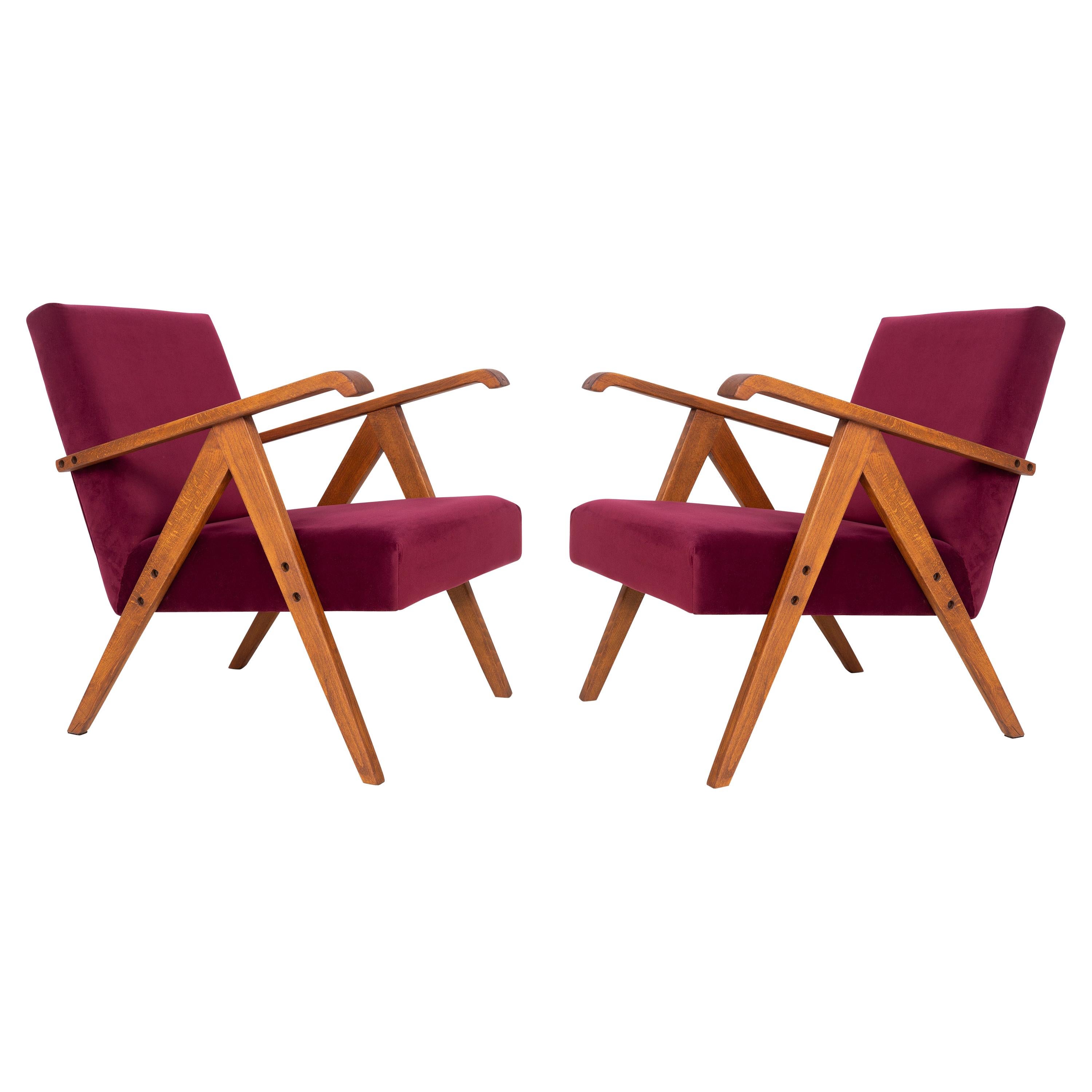Paar burgunderrote Samt- Var-Sessel aus der Mitte des Jahrhunderts, Europa, 1960er Jahre