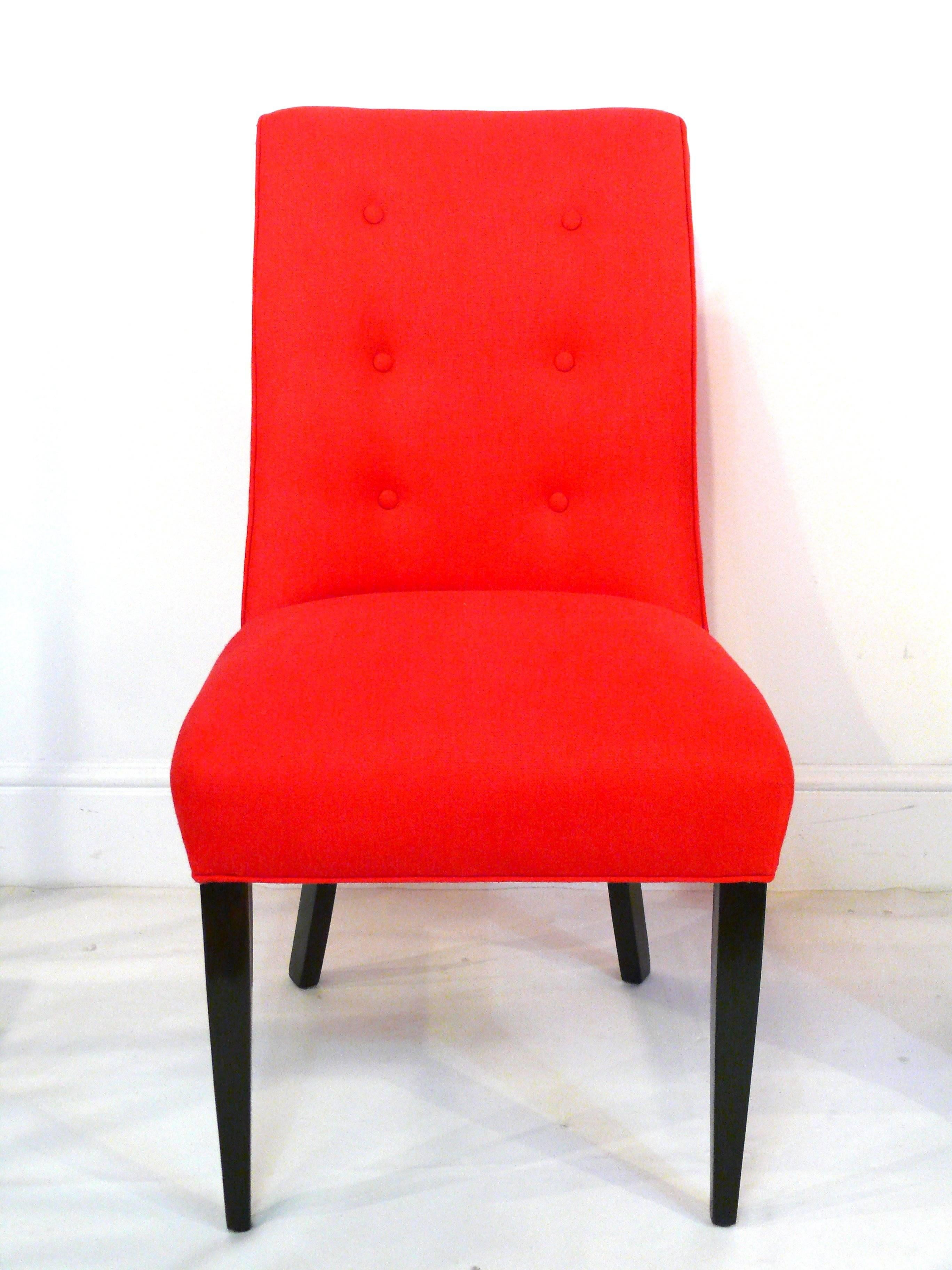 Pair of Midcentury Poppy Red Button Back Chairs In Good Condition For Sale In New York, NY