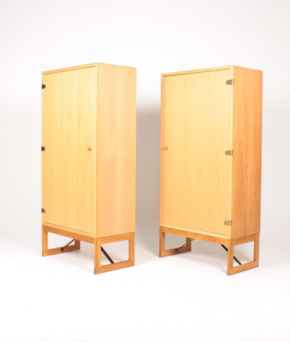 Mid-20th Century Pair of Midcentury Cabinets in Oak Designed by Børge Mogensen, 1960s