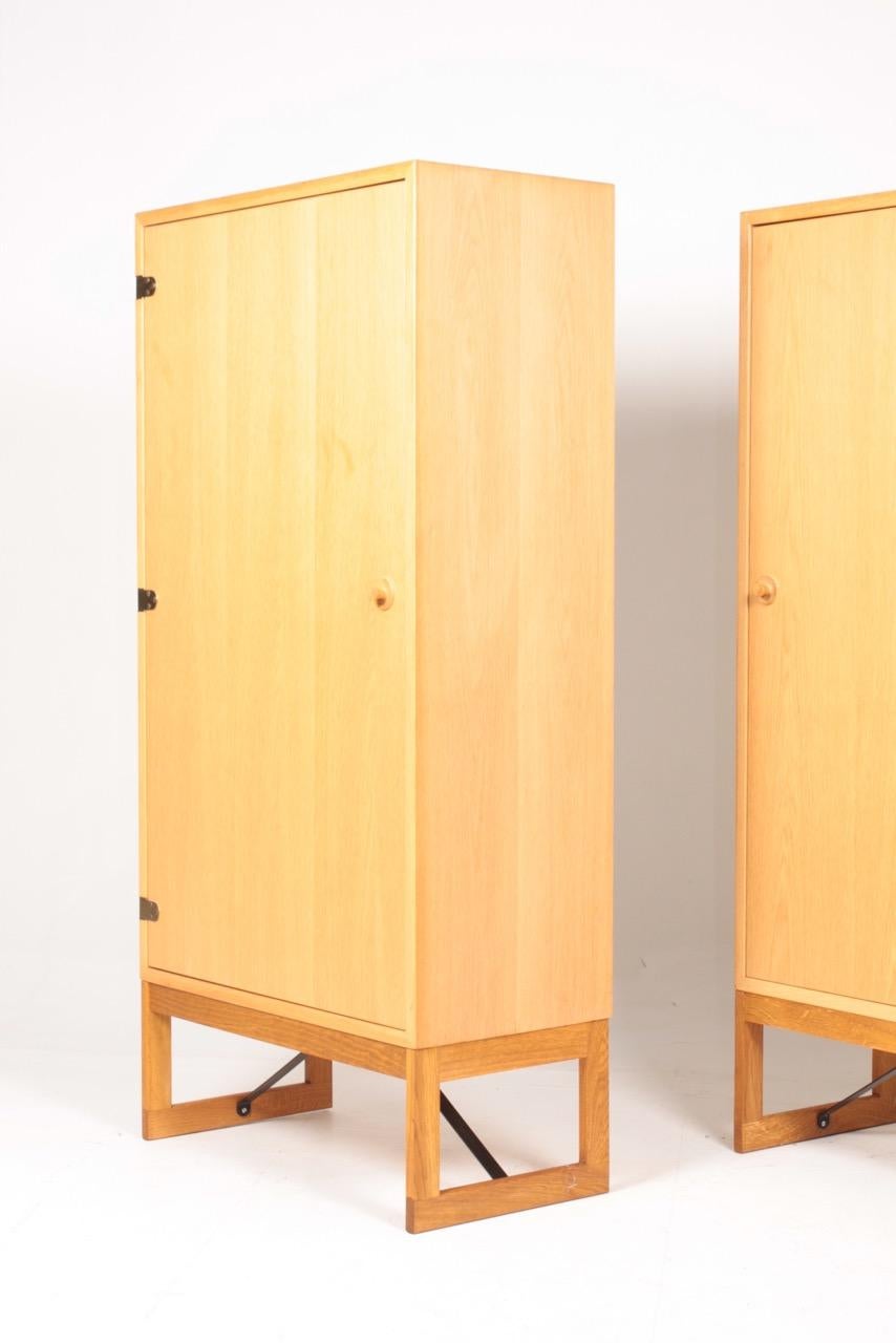 Pair of Midcentury Cabinets in Oak Designed by Børge Mogensen, 1960s 1