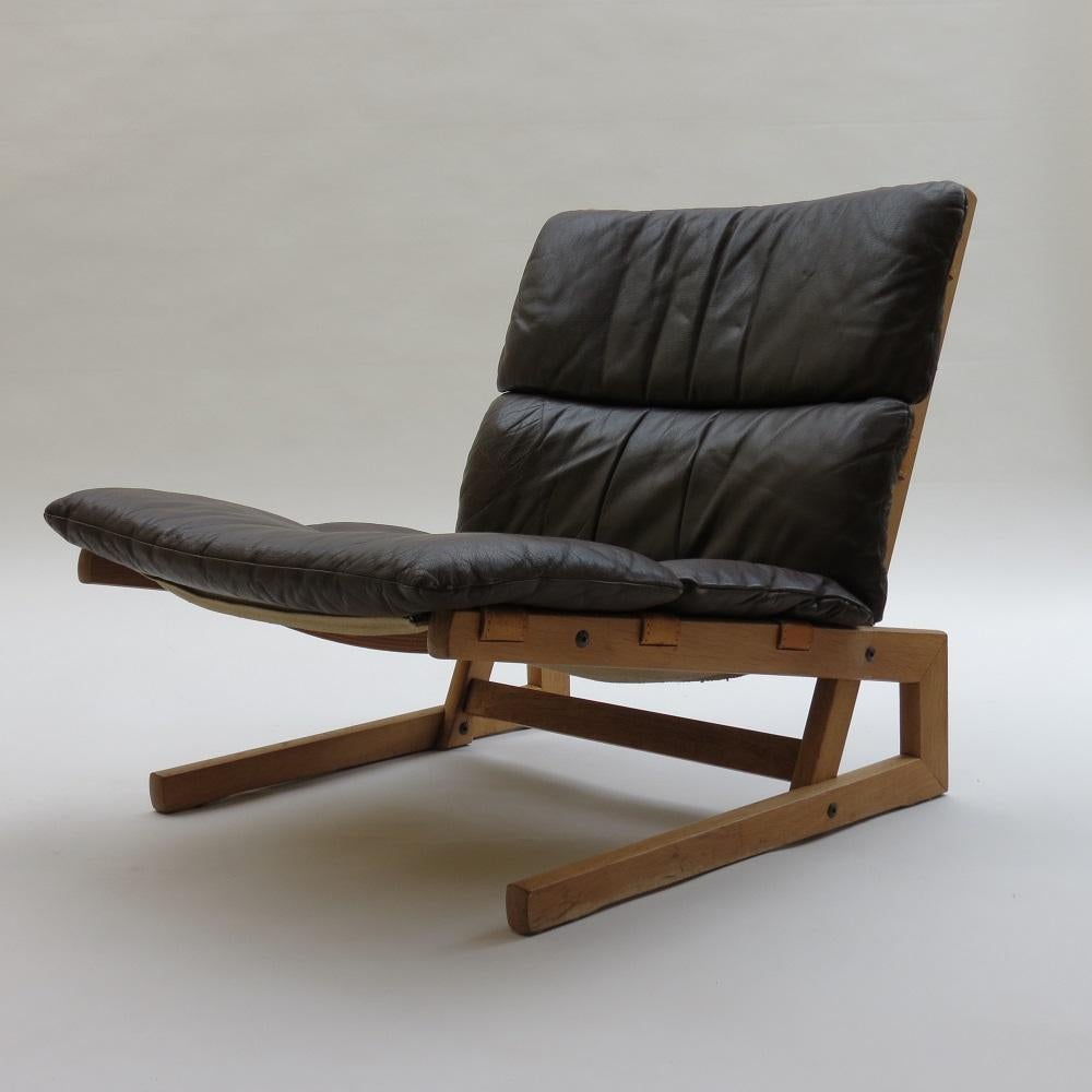 Mid-Century Modern Pair of Midcentury Cantilever Oak and Leather Chairs, 1960s