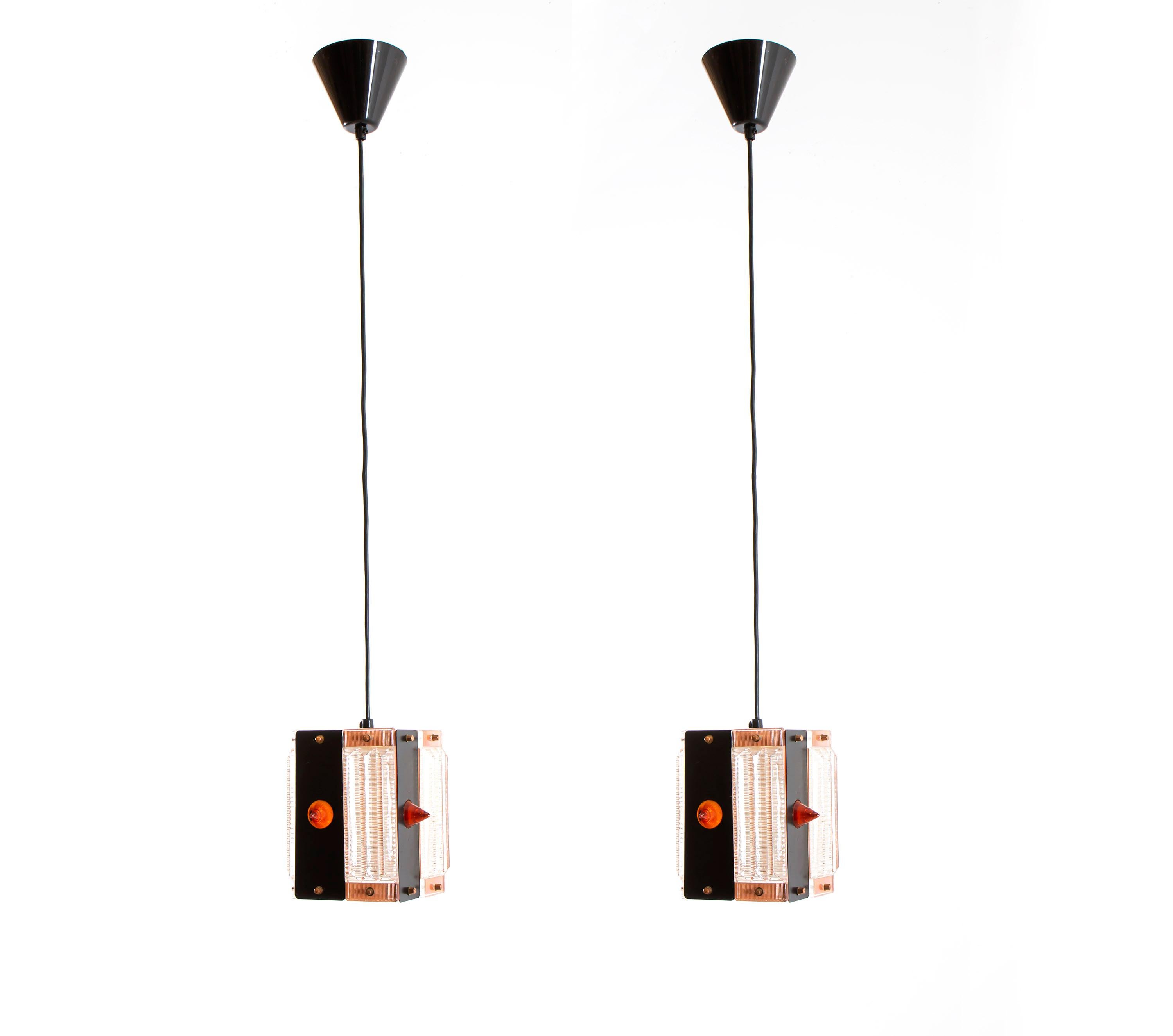 Mid-Century moderno Coppia di pendenti da soffitto del Medioevo, Norvegia, anni '60 in vendita