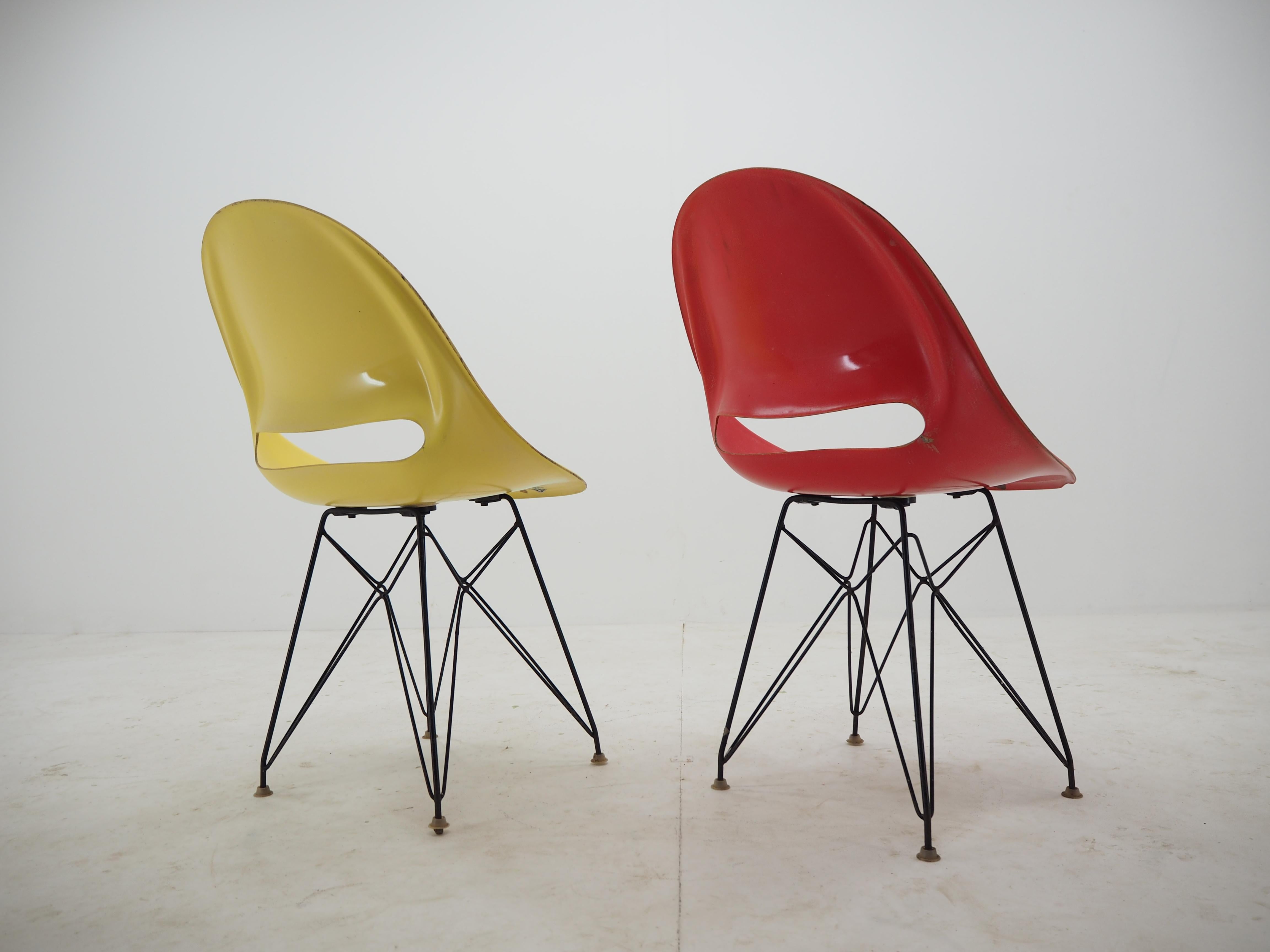 Pair of Midcentury Chairs, Vertex, by Miroslav Navratil, 1960s In Good Condition In Praha, CZ