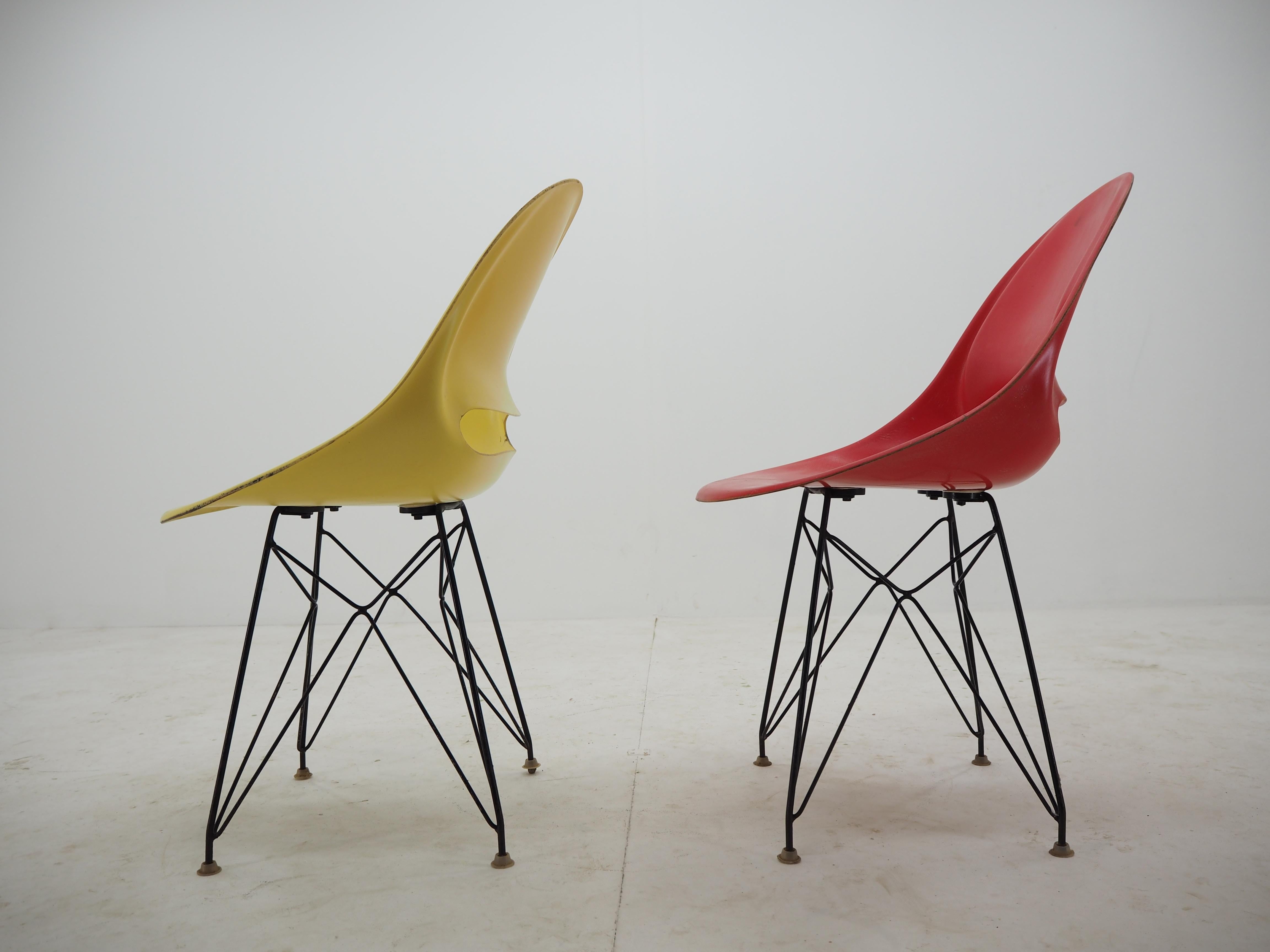 Pair of Midcentury Chairs, Vertex, by Miroslav Navratil, 1960s 1