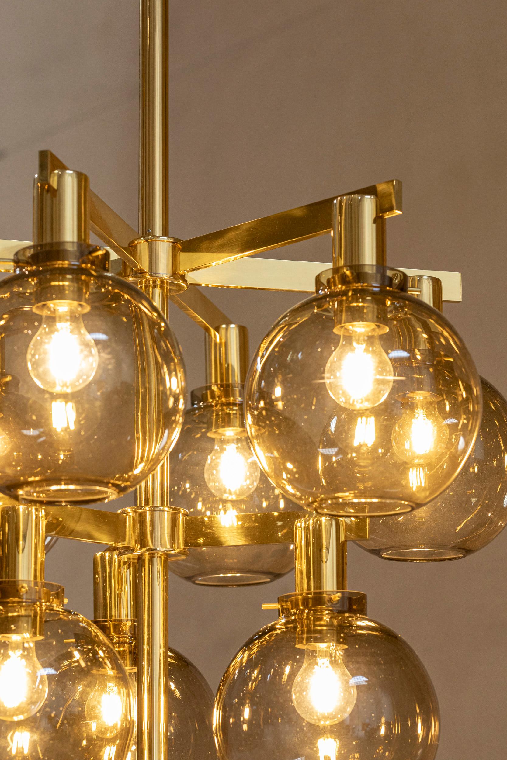 Pair of midcentury chandeliers by Hans-Agne Jakobsson For Sale 7