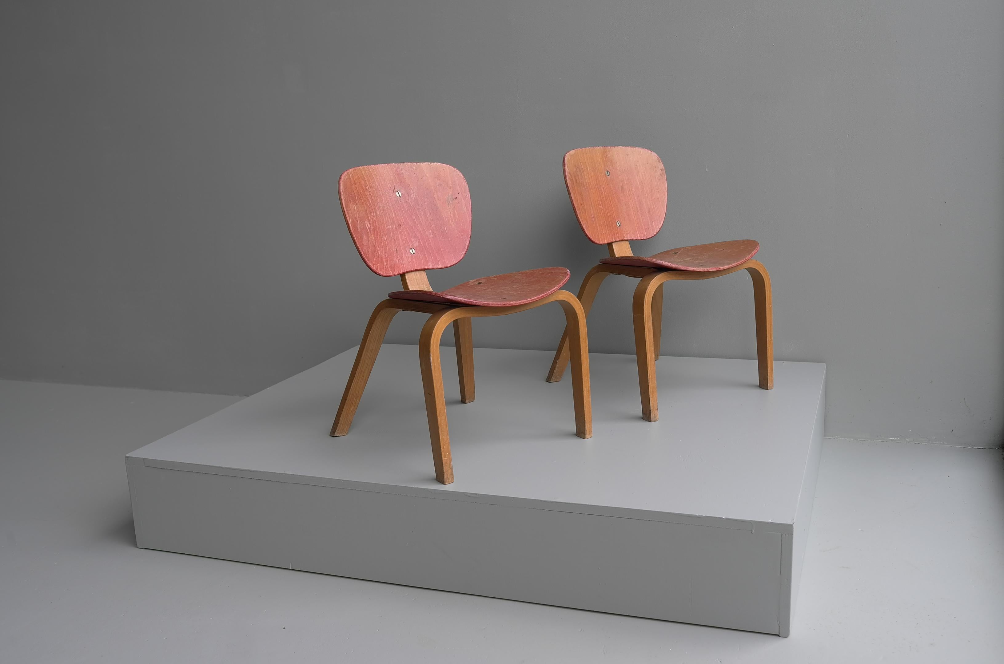 Pair of Midcentury Children Chairs in Bent Plywood, Germany, 1950s In Good Condition For Sale In Den Haag, NL