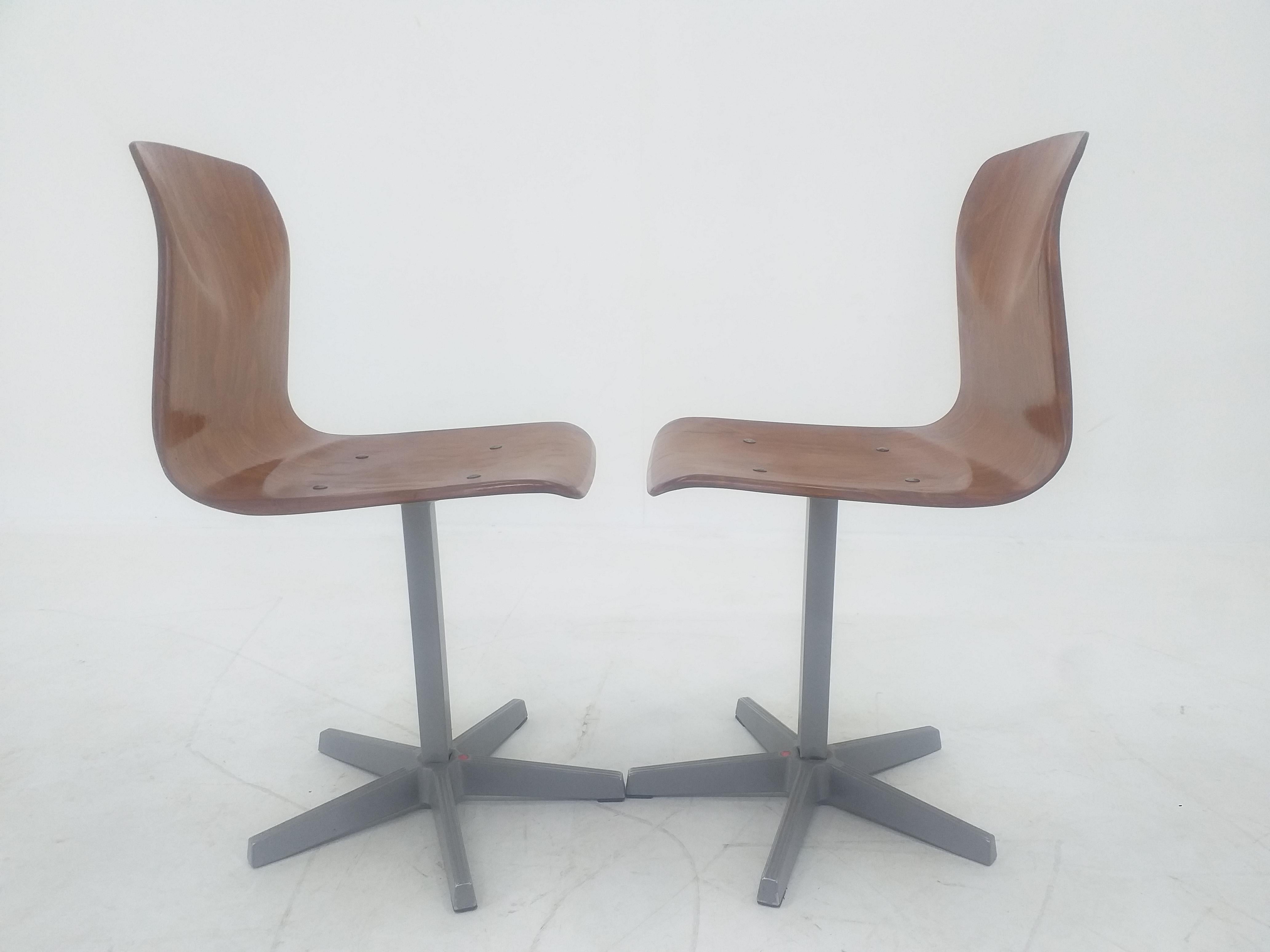 Pair of Midcentury Child's Chairs Pagholz, Germany, 1970s For Sale 4
