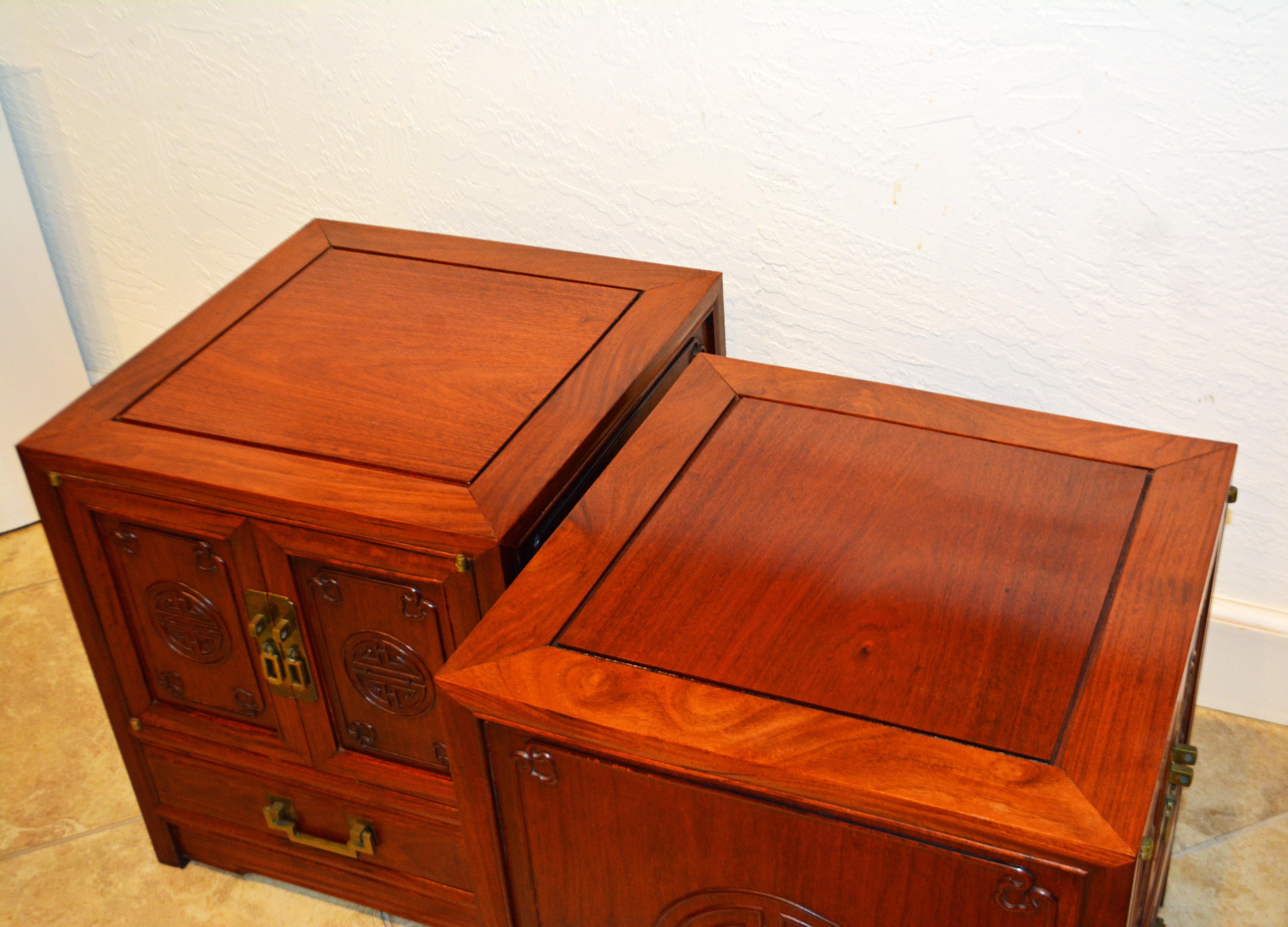 Pair of Midcentury Chinese Ming Style Solid Mahogany End Tables by George Zee In Good Condition In Ft. Lauderdale, FL
