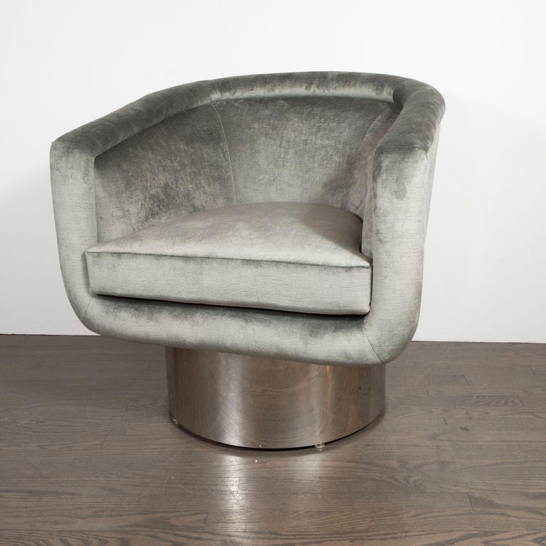 Pair Of Midcentury Chrome And Platinum Velvet Club Chairs By Leon This Sculptural And Refined Pair Of Club Chairs Were Designed By Leon Rosen For The Pace