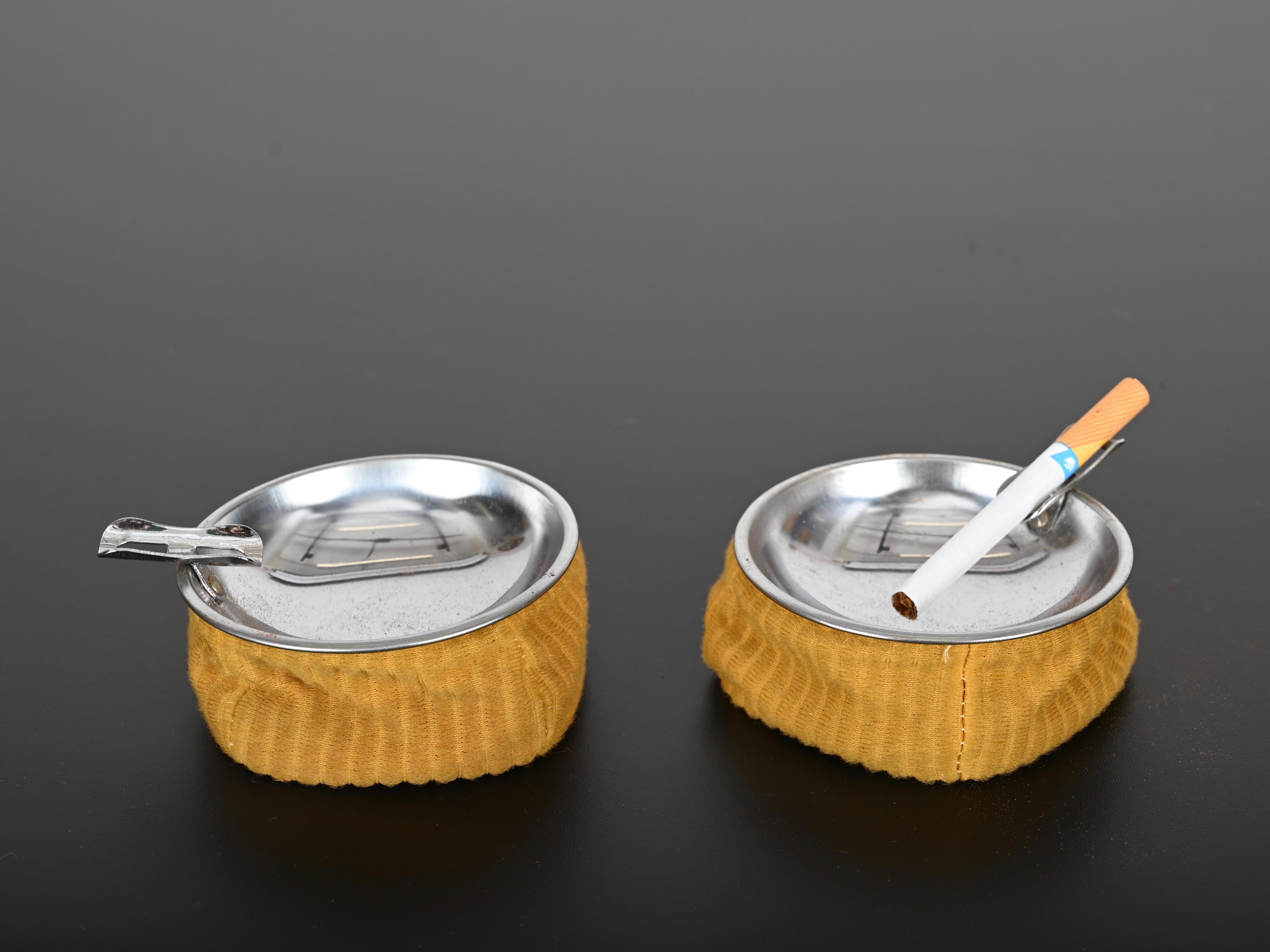 Pair of Midcentury Chrome and Yellow Velvet Italian Ashtrays, 1950s In Good Condition For Sale In Roma, IT