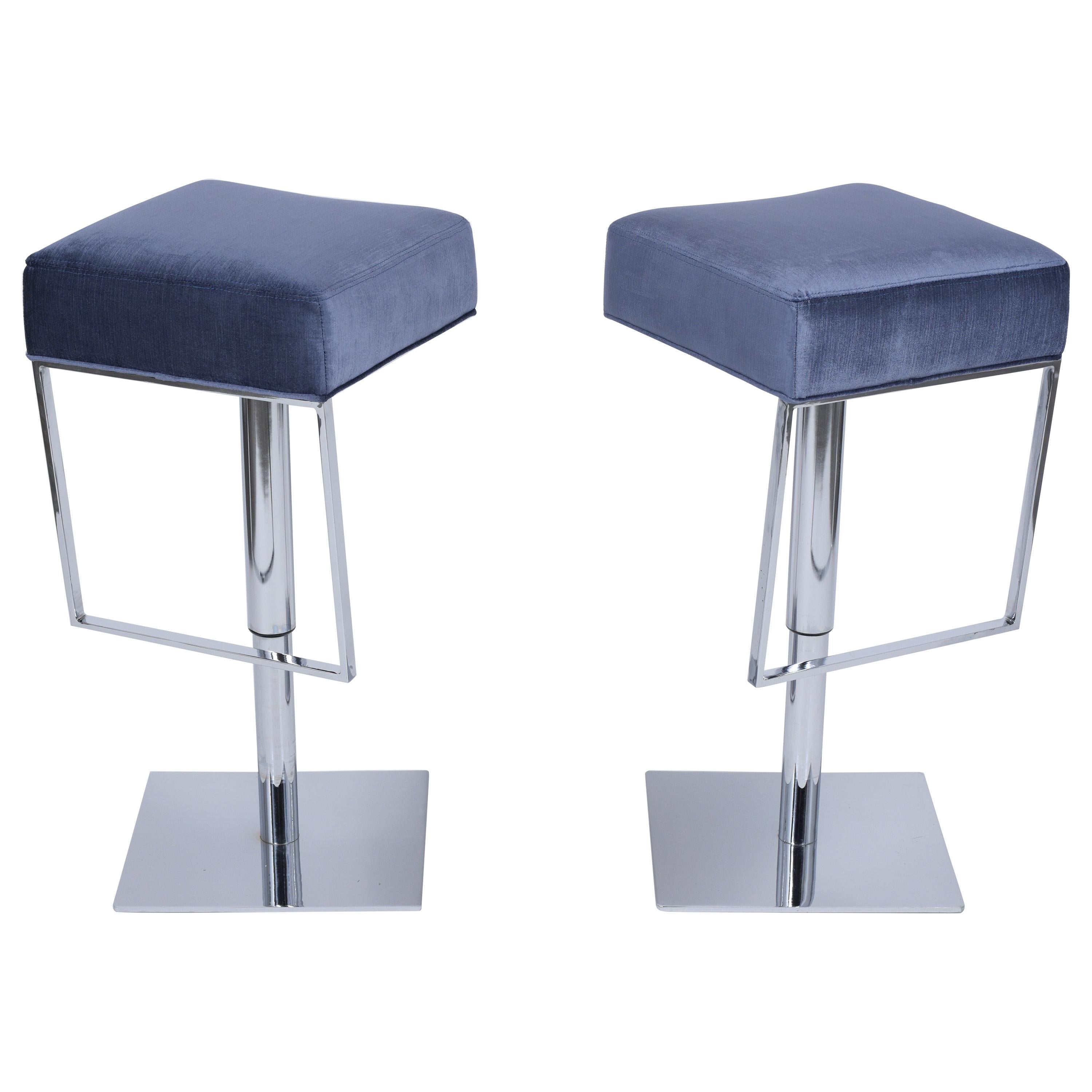 Mid-Century Chrome-Plated Swivel Bar Stools with Blue Velvet Seats For Sale