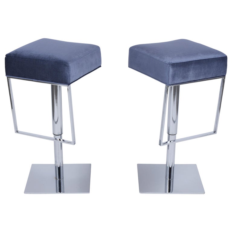 Pair of Mid Century Chrome Bar Stools For Sale at 1stDibs