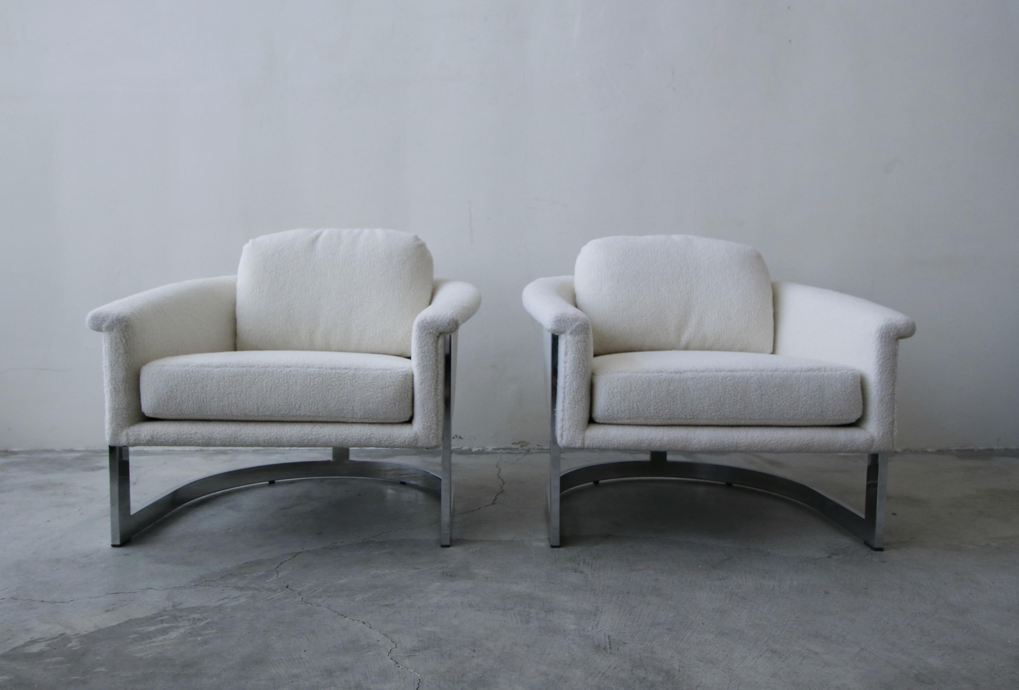 Mid-Century Modern Pair of Midcentury Chrome Barrel Chairs