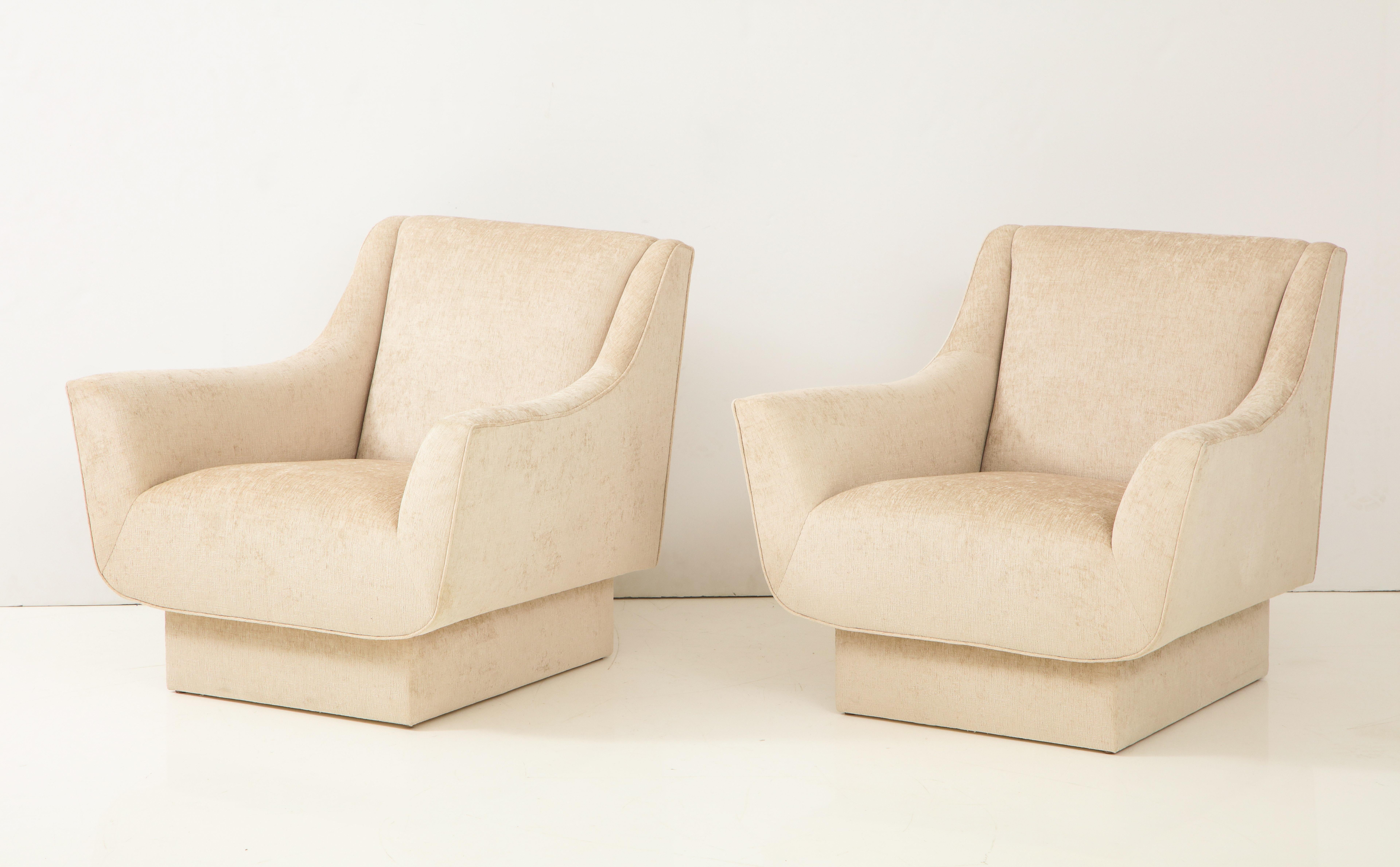 Upholstery Pair of Midcentury Club Chairs