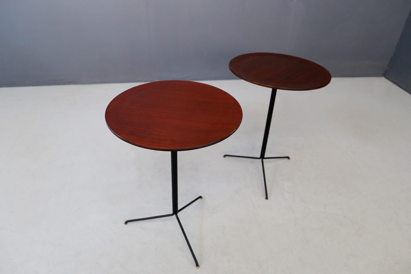 Pair of Midcentury Coffee Table by Osvaldo Borsani for Tecno Model T44, 1950s 1