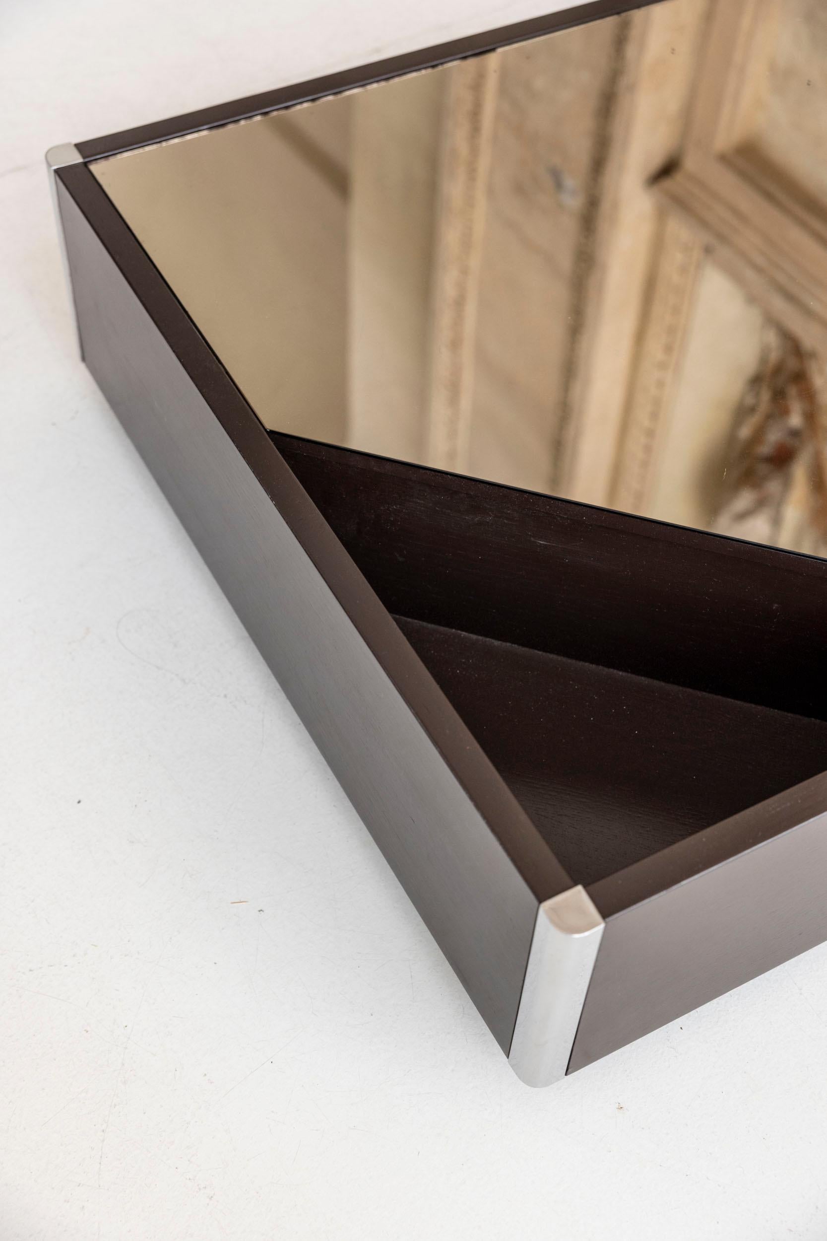 Paar Couchtische aus der Mitte des Jahrhunderts, Saporiti Italia (Metall) im Angebot