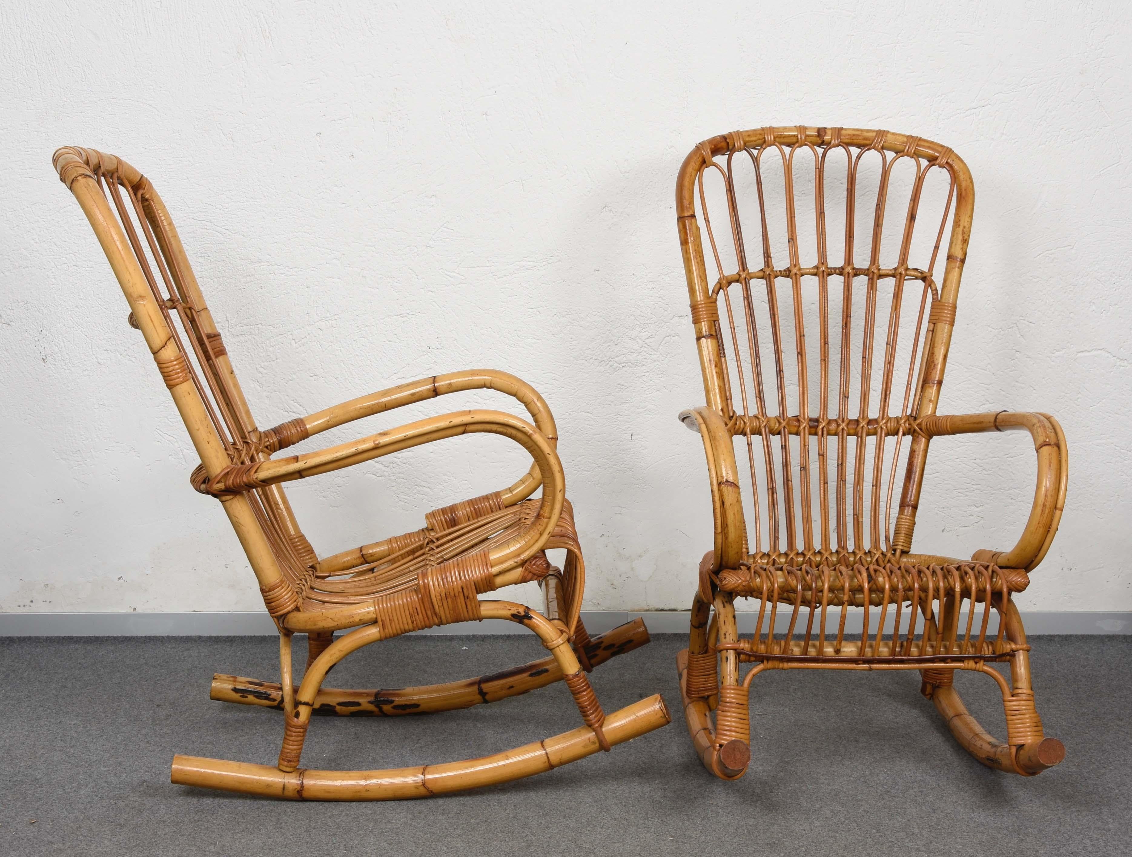 Paire de chaises à bascule italiennes de la Côte d'Azur en rotin et bambou, années 1960 en vente 8