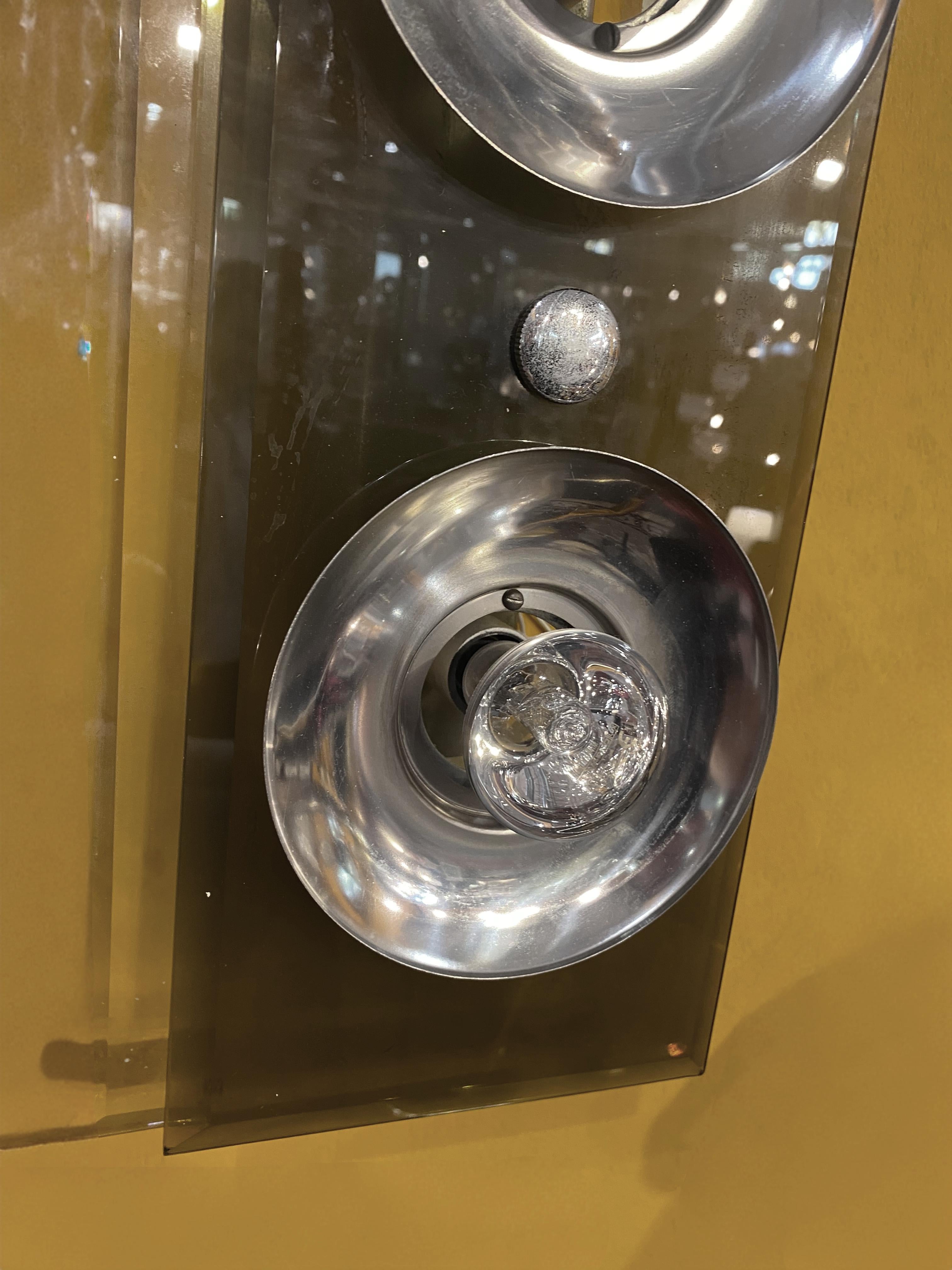 Milieu du XXe siècle Paire d'appliques rectangulaires en verre fumé Cristal Arte du milieu du siècle, Italie, années 1960 en vente