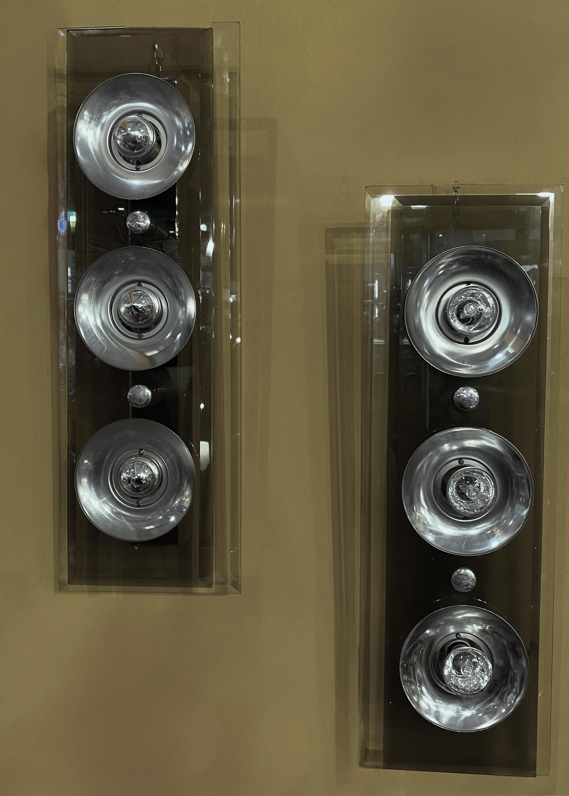 Laiton Paire d'appliques rectangulaires en verre fumé Cristal Arte du milieu du siècle, Italie, années 1960 en vente