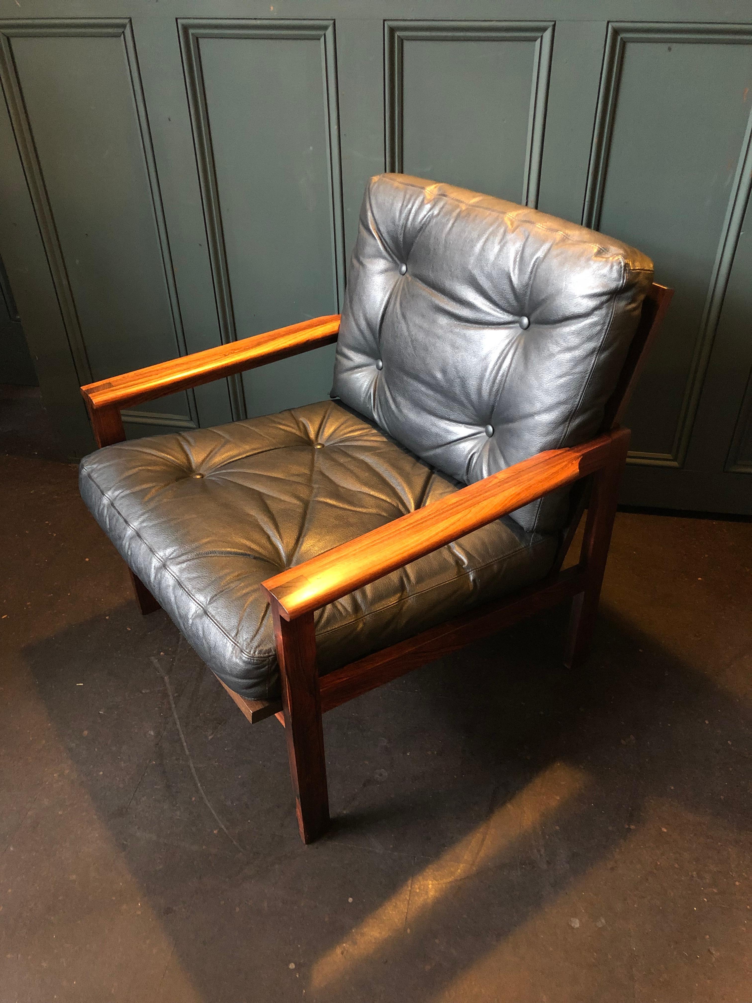 Pair of Midcentury Danish Armchairs by Illum Wikkelso, Rosewood and Leather 7