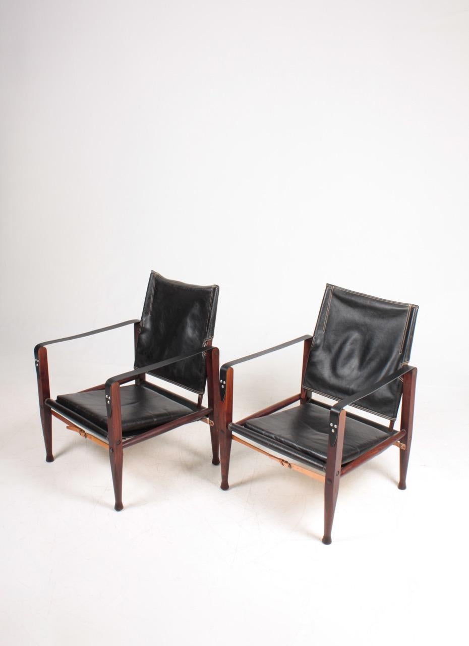 Mid-20th Century Pair of Midcentury Danish Design Lounge Chairs in Patianted Leather by Klint